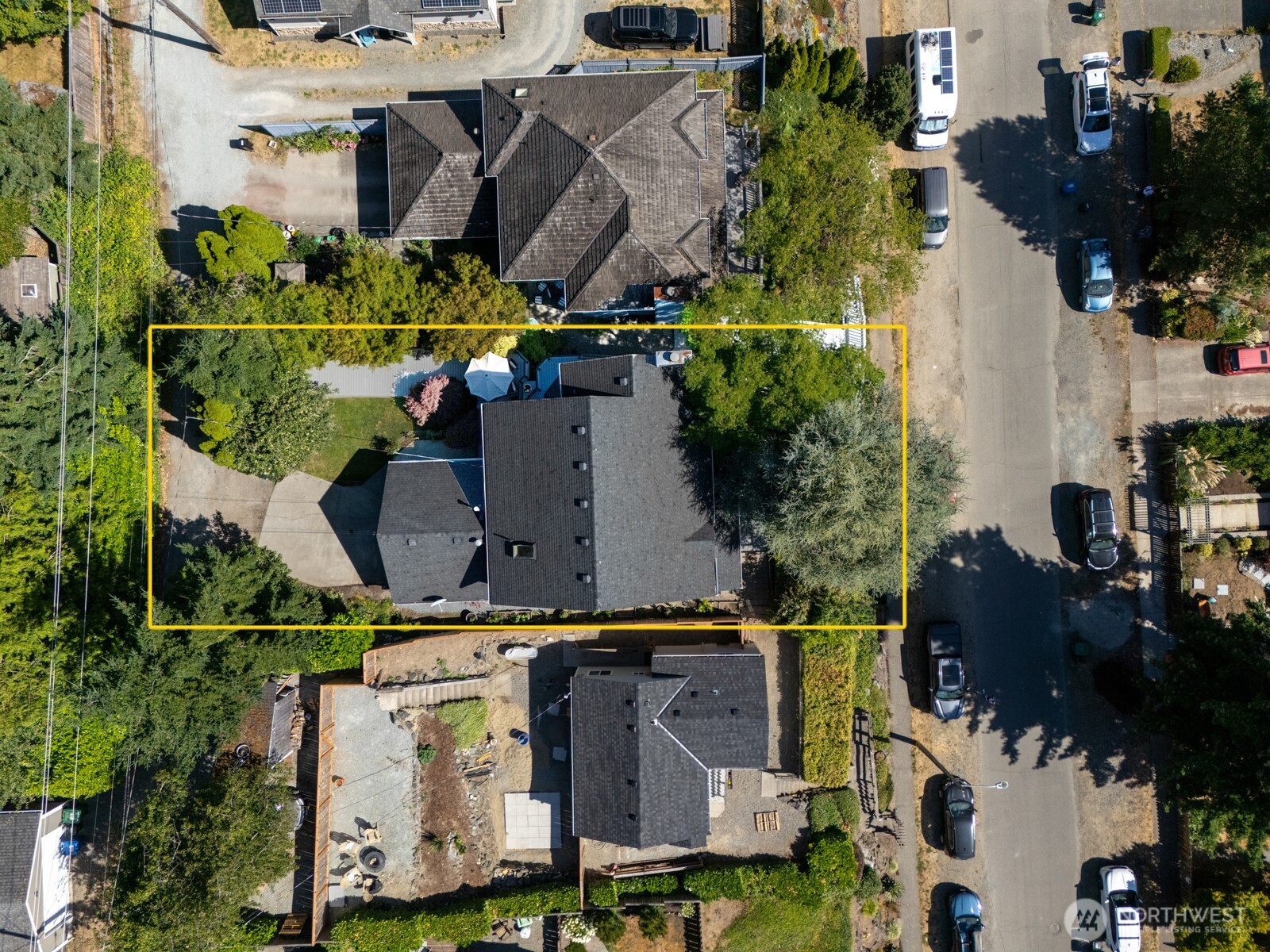 This is a unique home, up and away from the street below for privacy and quiet living.