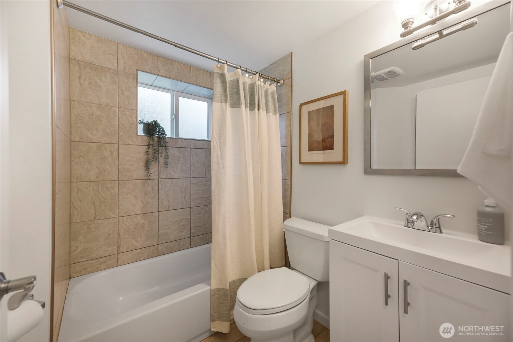 Downstairs full bath.
