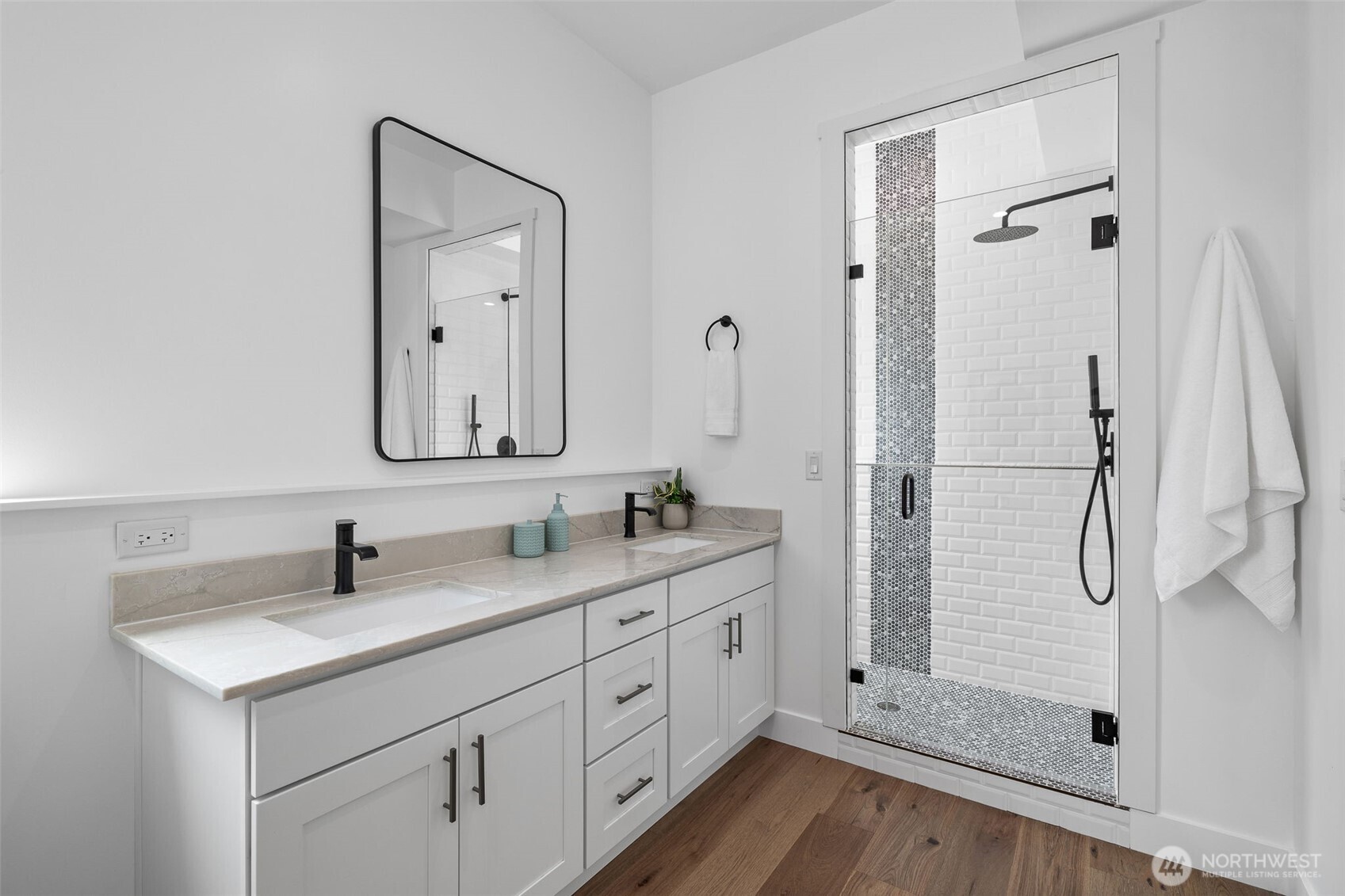 Huge shower and double vanity