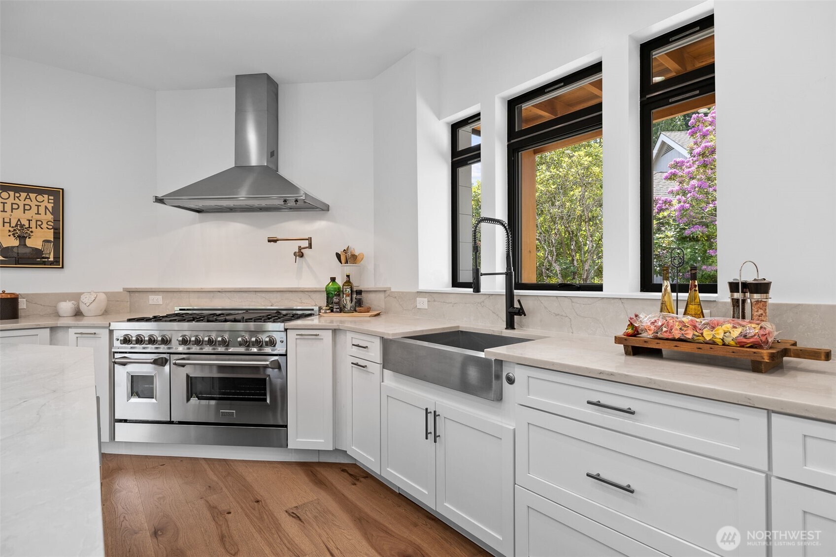 Gorgeous stainless 6 burner cook top with griddle and double oven