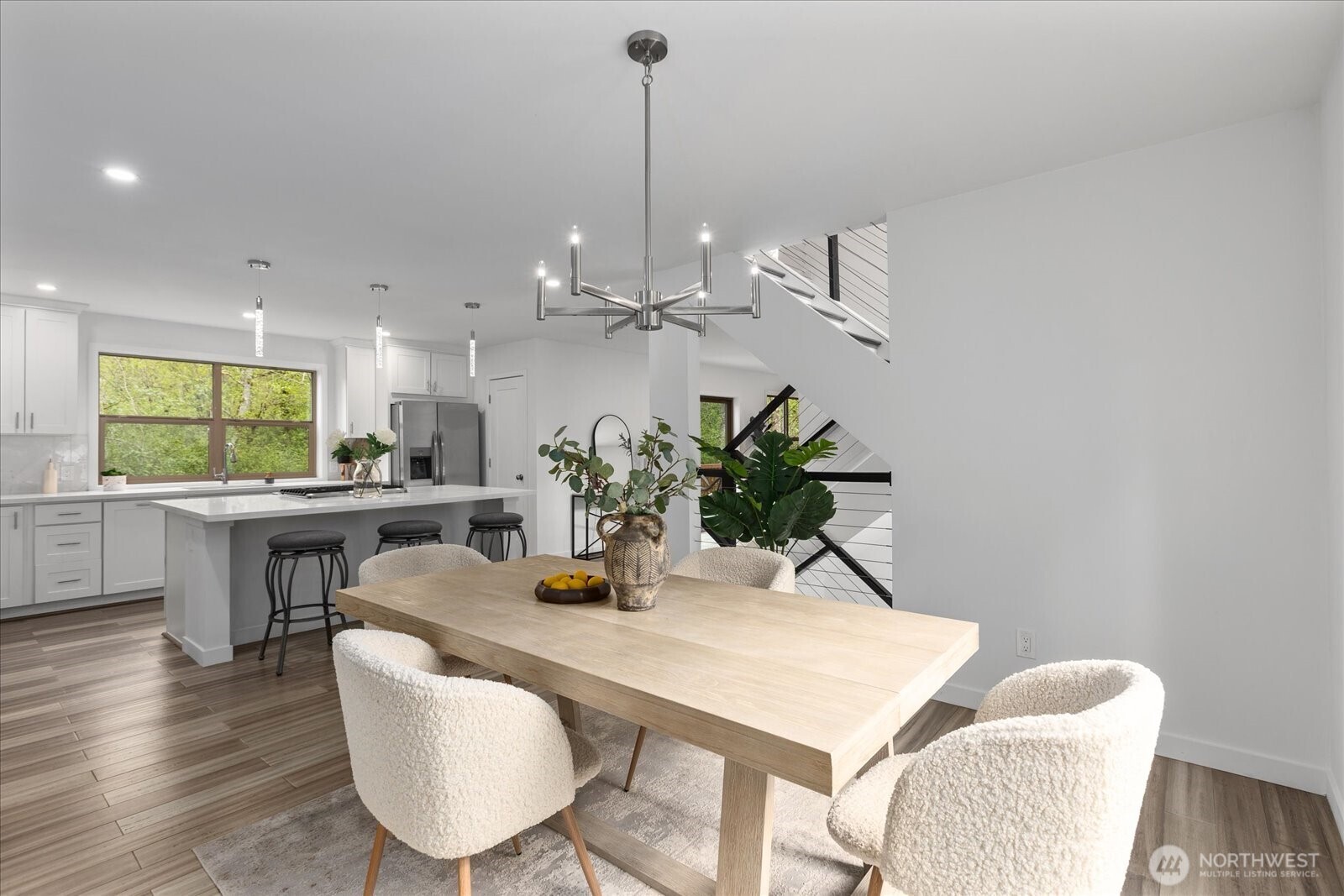 Imagine entertaining with room for everyone!