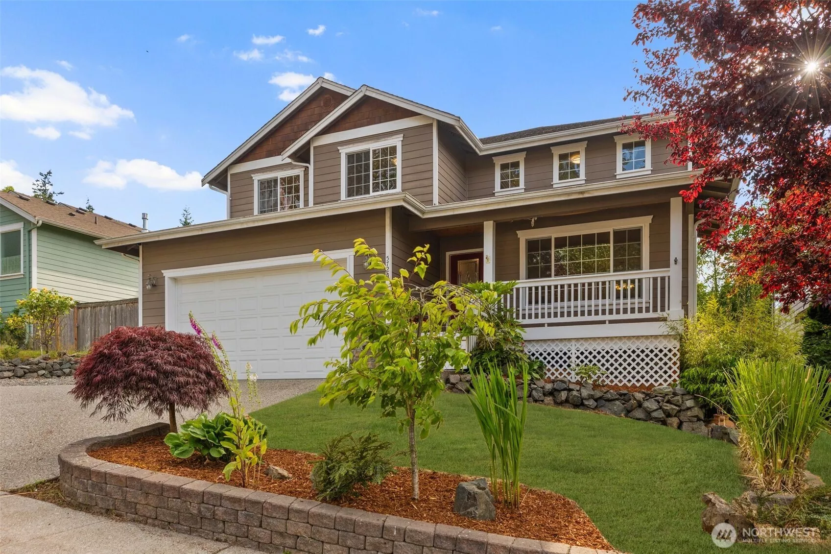 Gorgeous, well-maintained home ready for you!