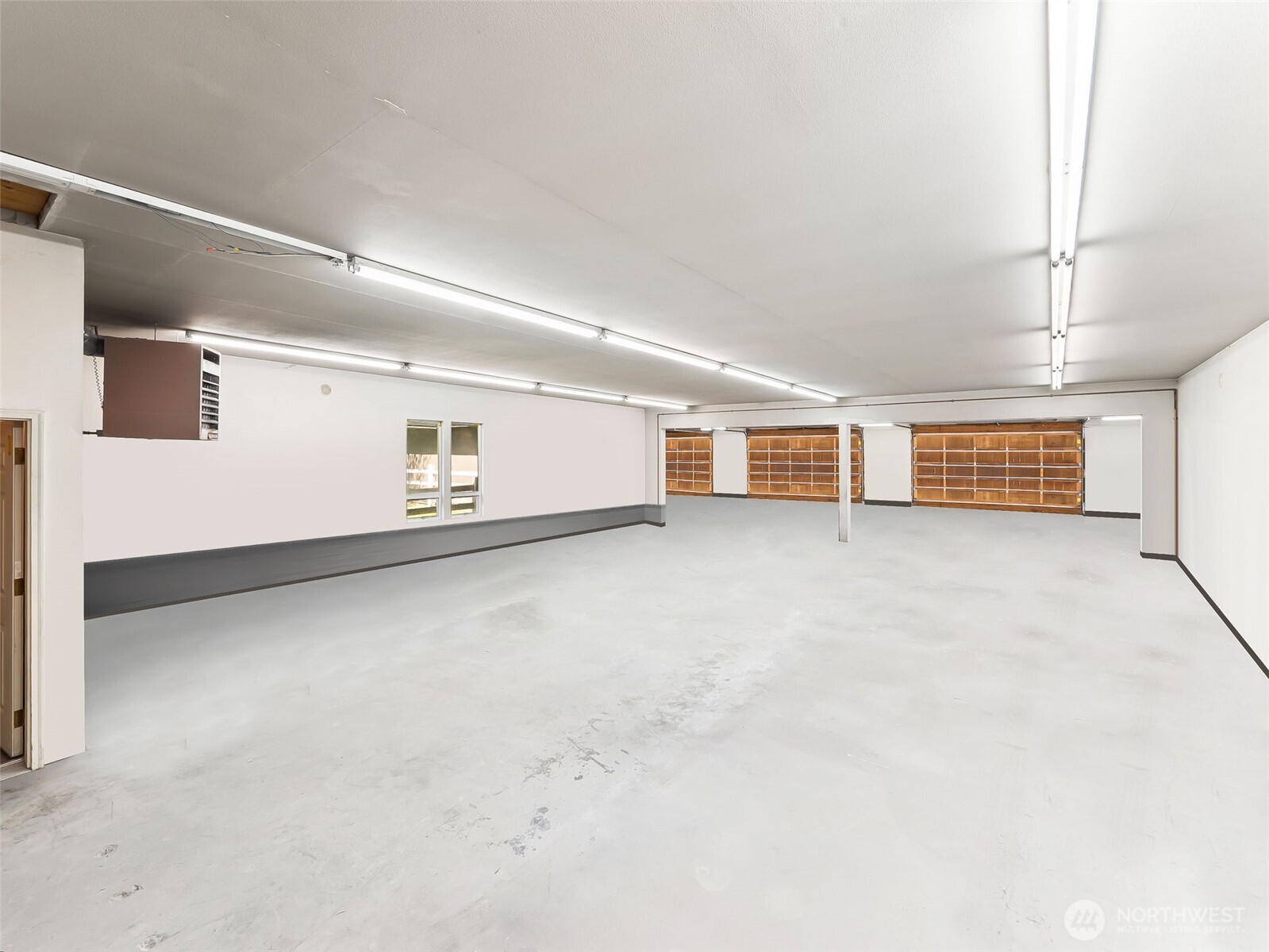 Slide room of shop