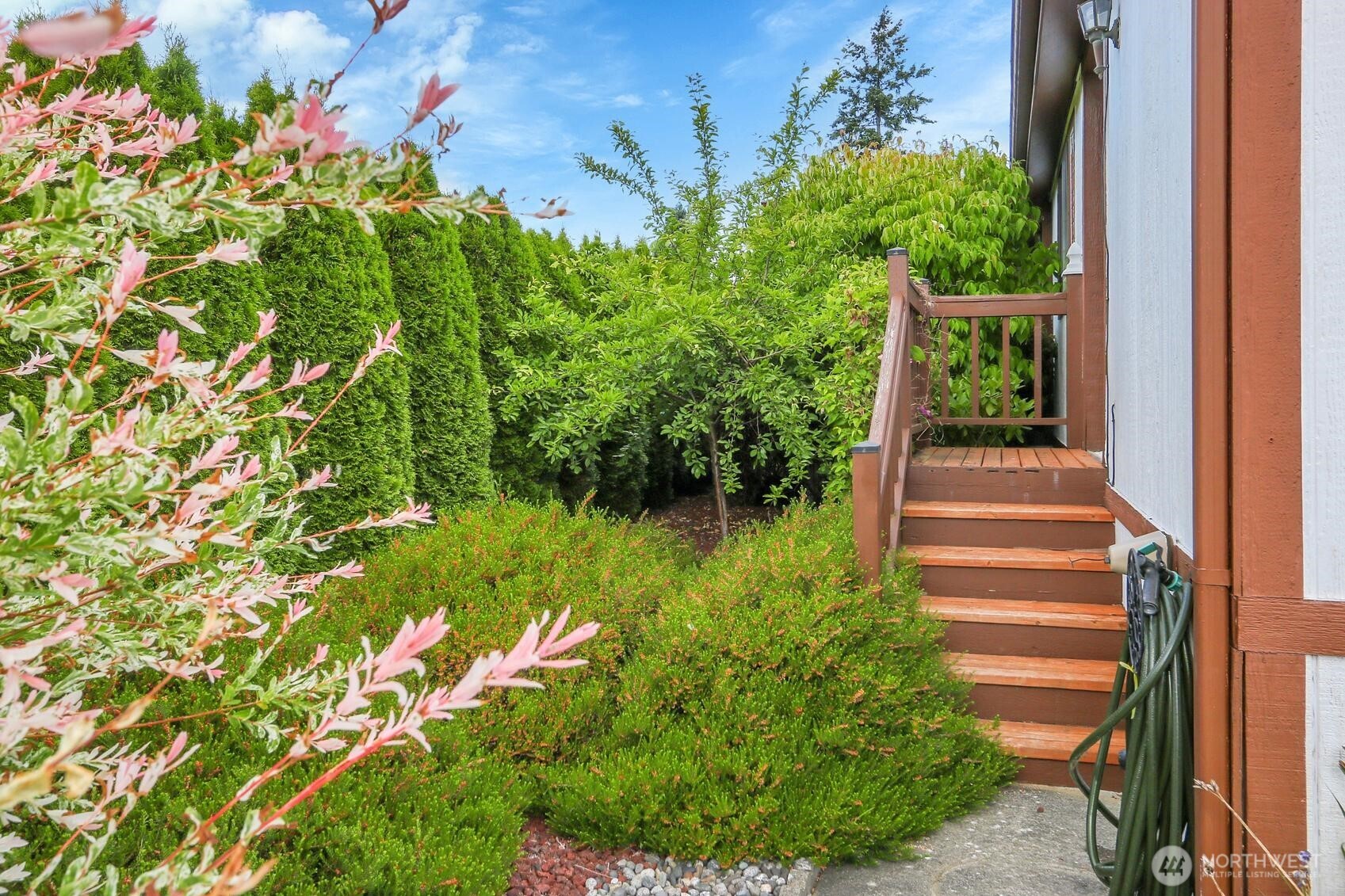 Front Deck that leads to the Entrance & the Living Room.