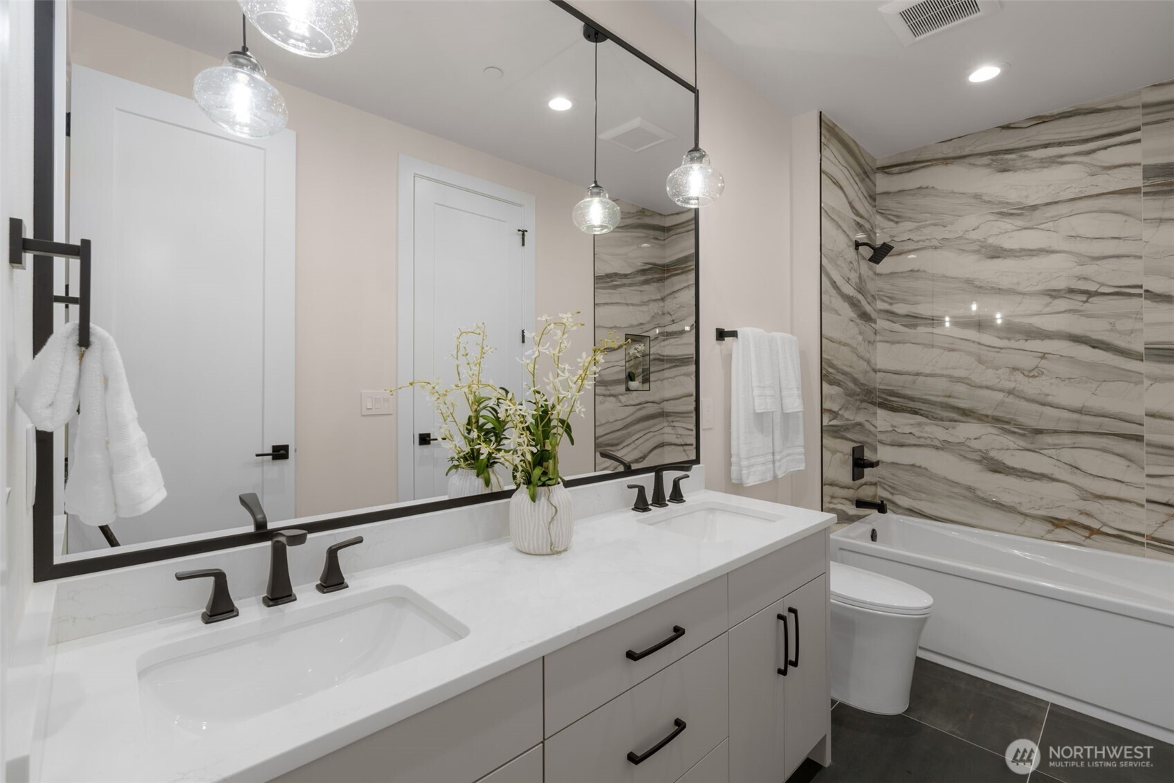 Upstairs hall bath