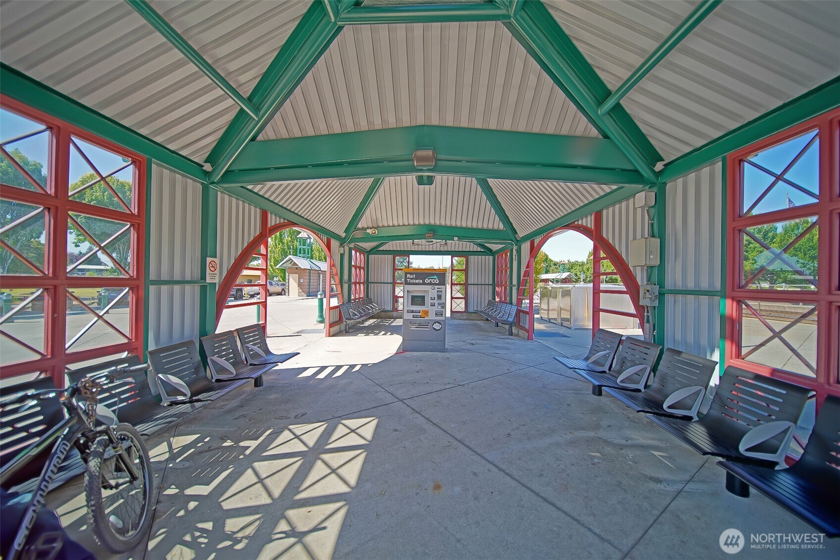 Unit 1B Commercial space