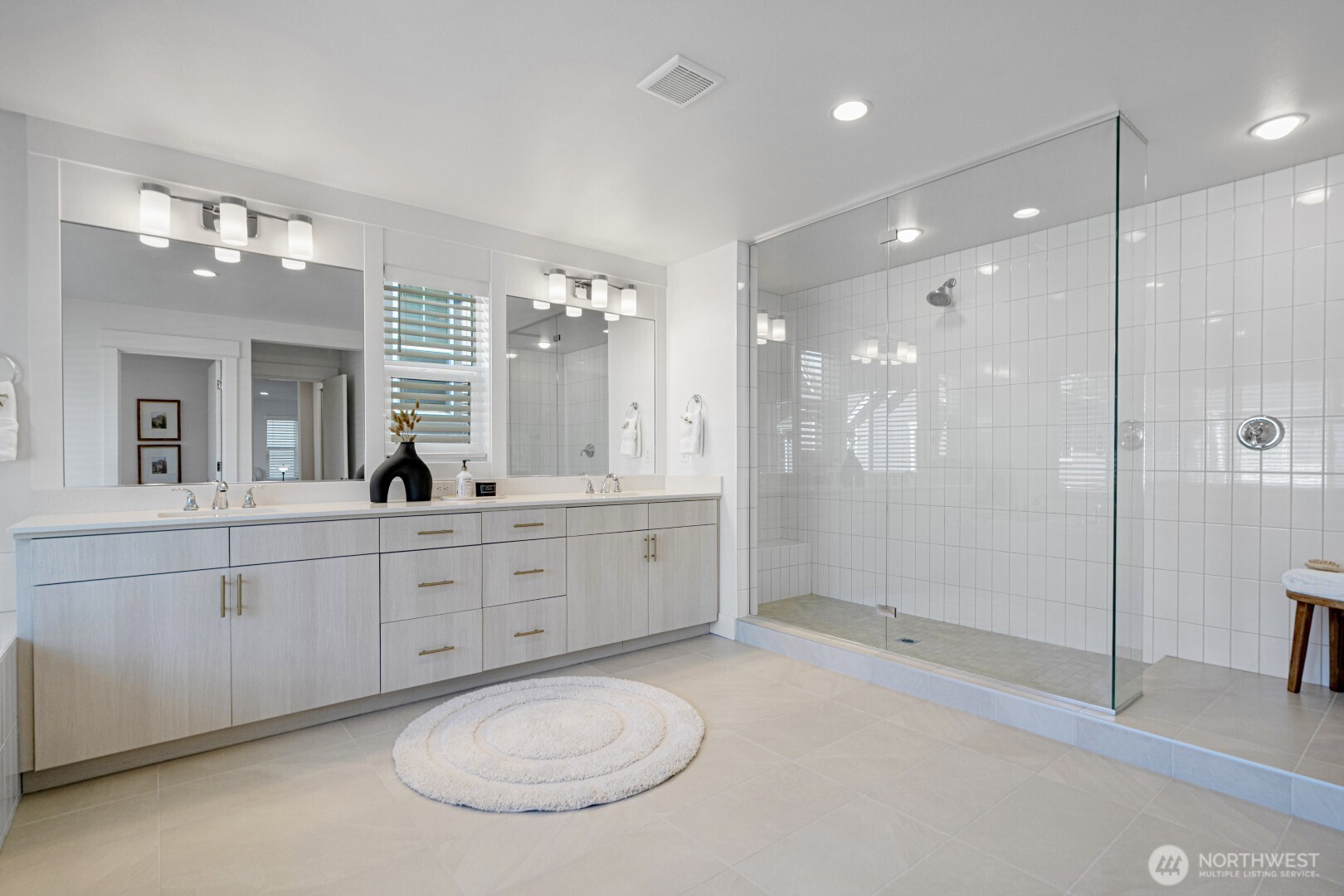 Master bathroom #2