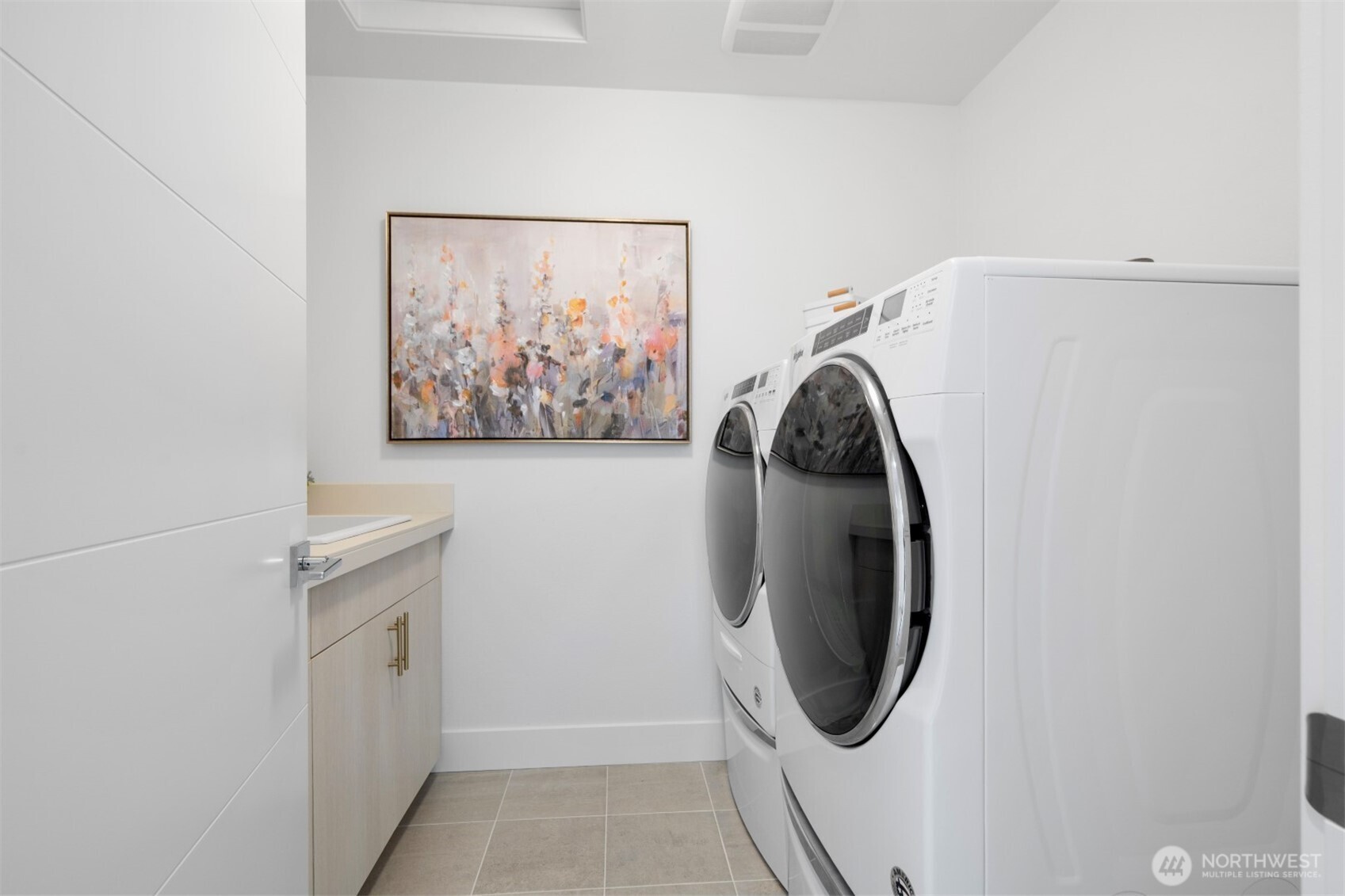 laundry room 2nd floor