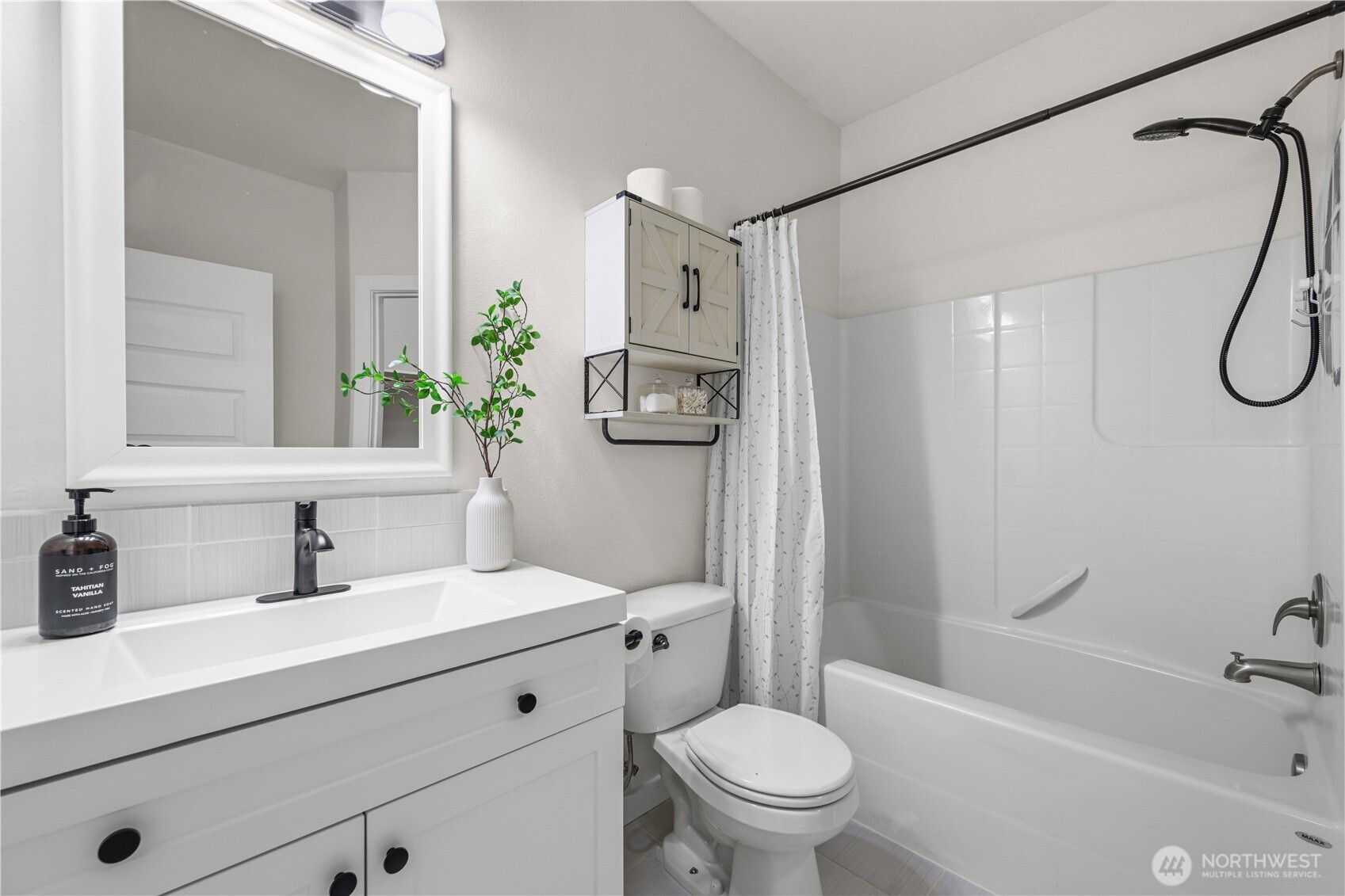 Downstairs guest junior suite / 2nd primary. Remodeled bathroom