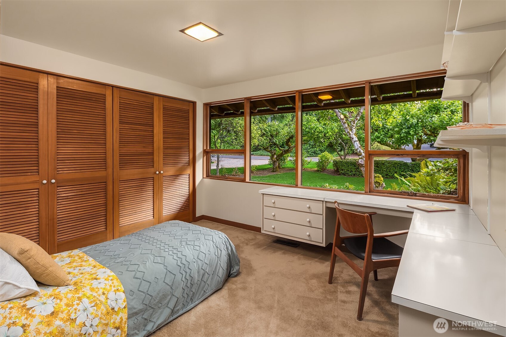 Built-in desks in each of the extra bedrooms.