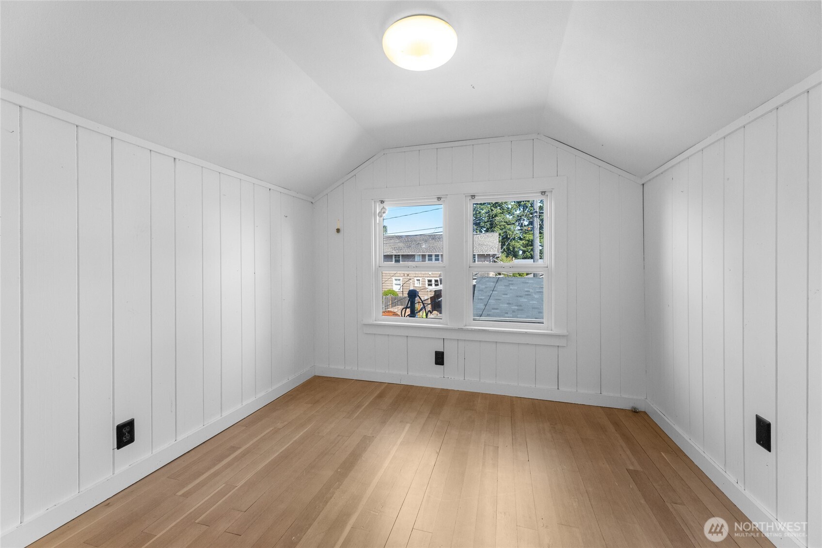 Upper Bedroom 1