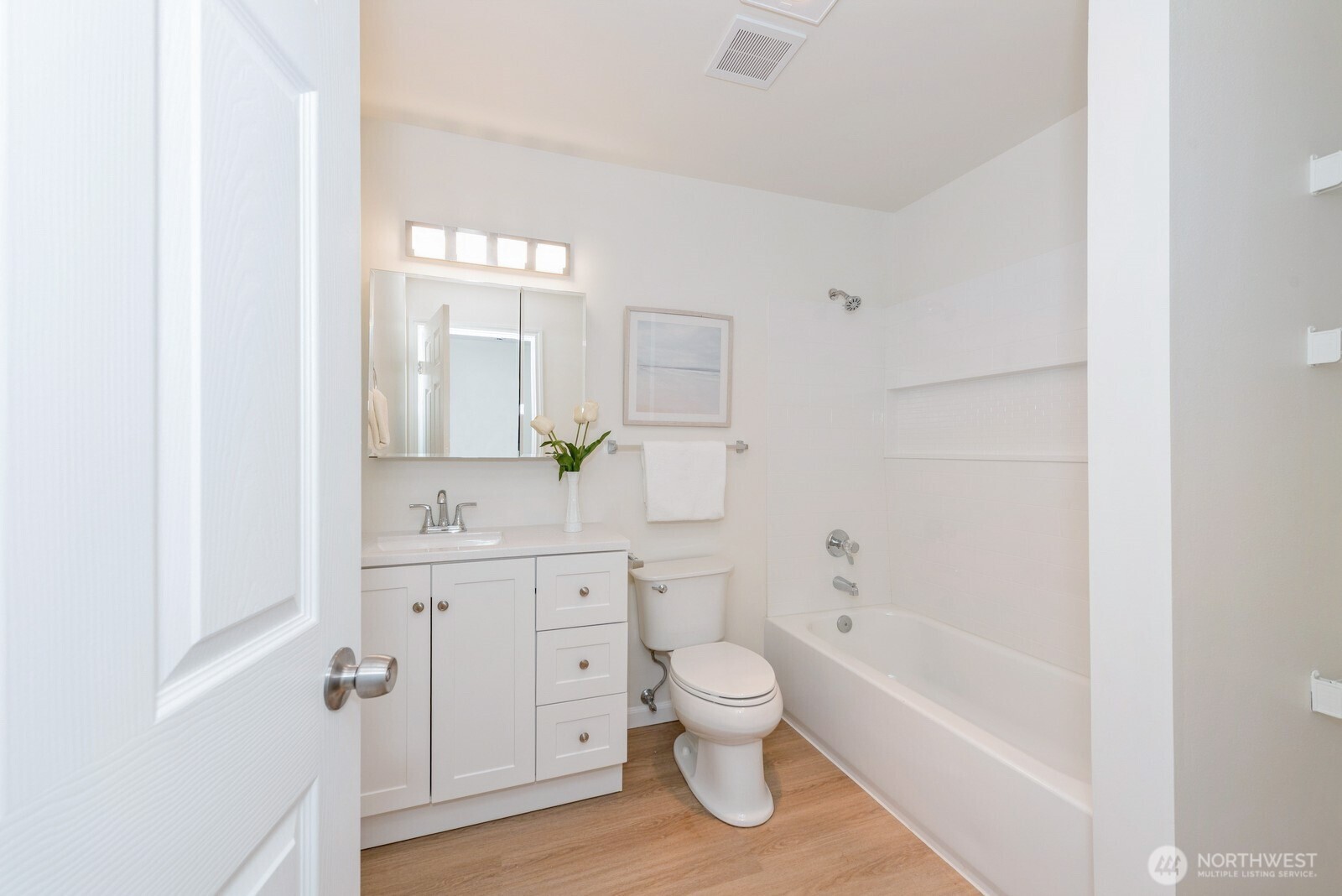 Guest bathroom that is newly rennovated