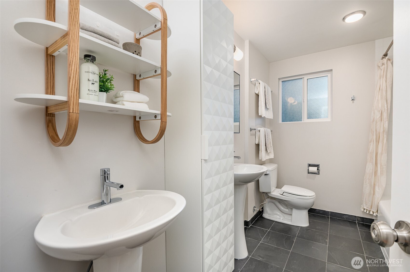 Full bath main floor