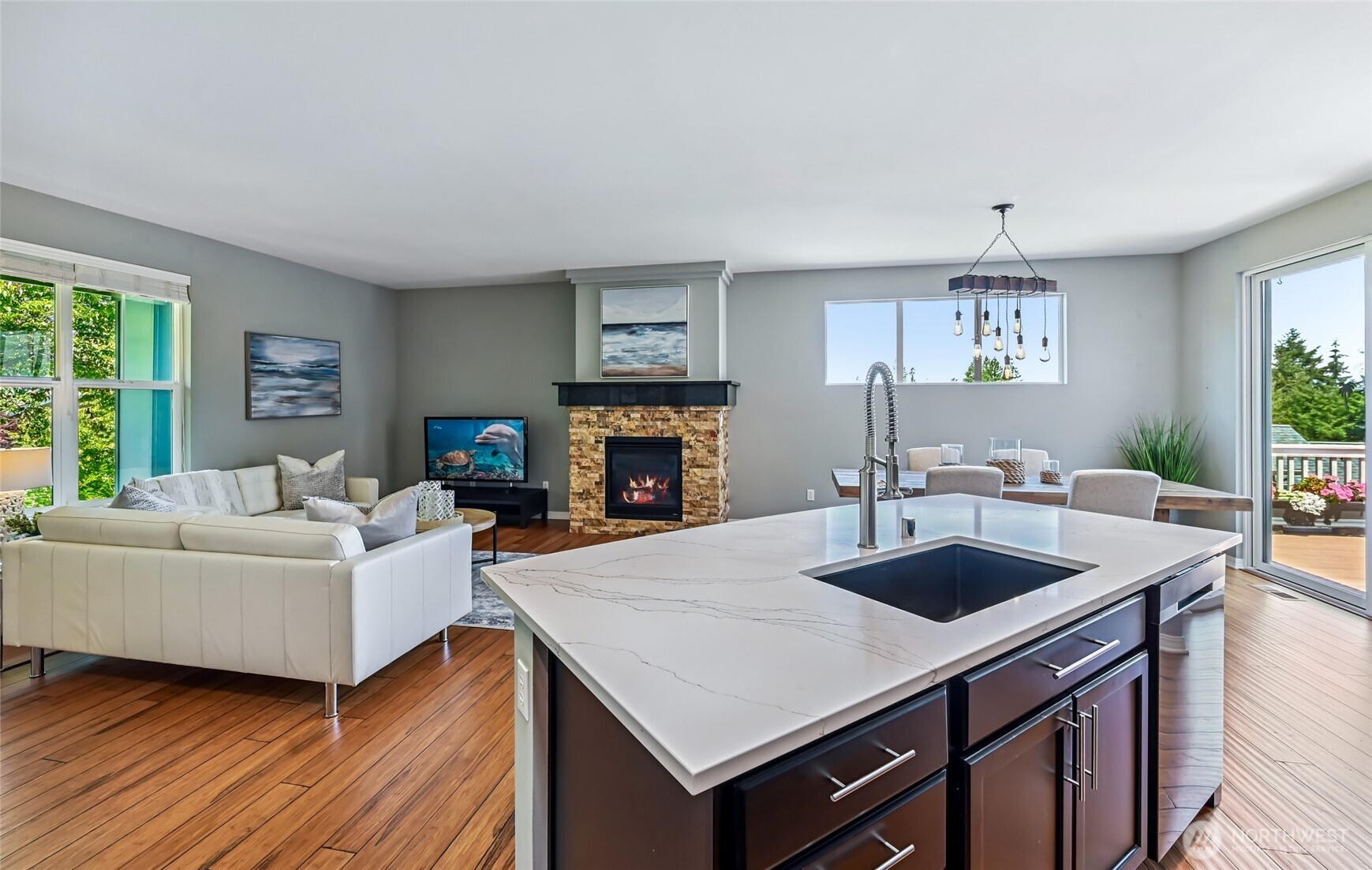 Crisp, quartz counters, undermount sink and new faucet.