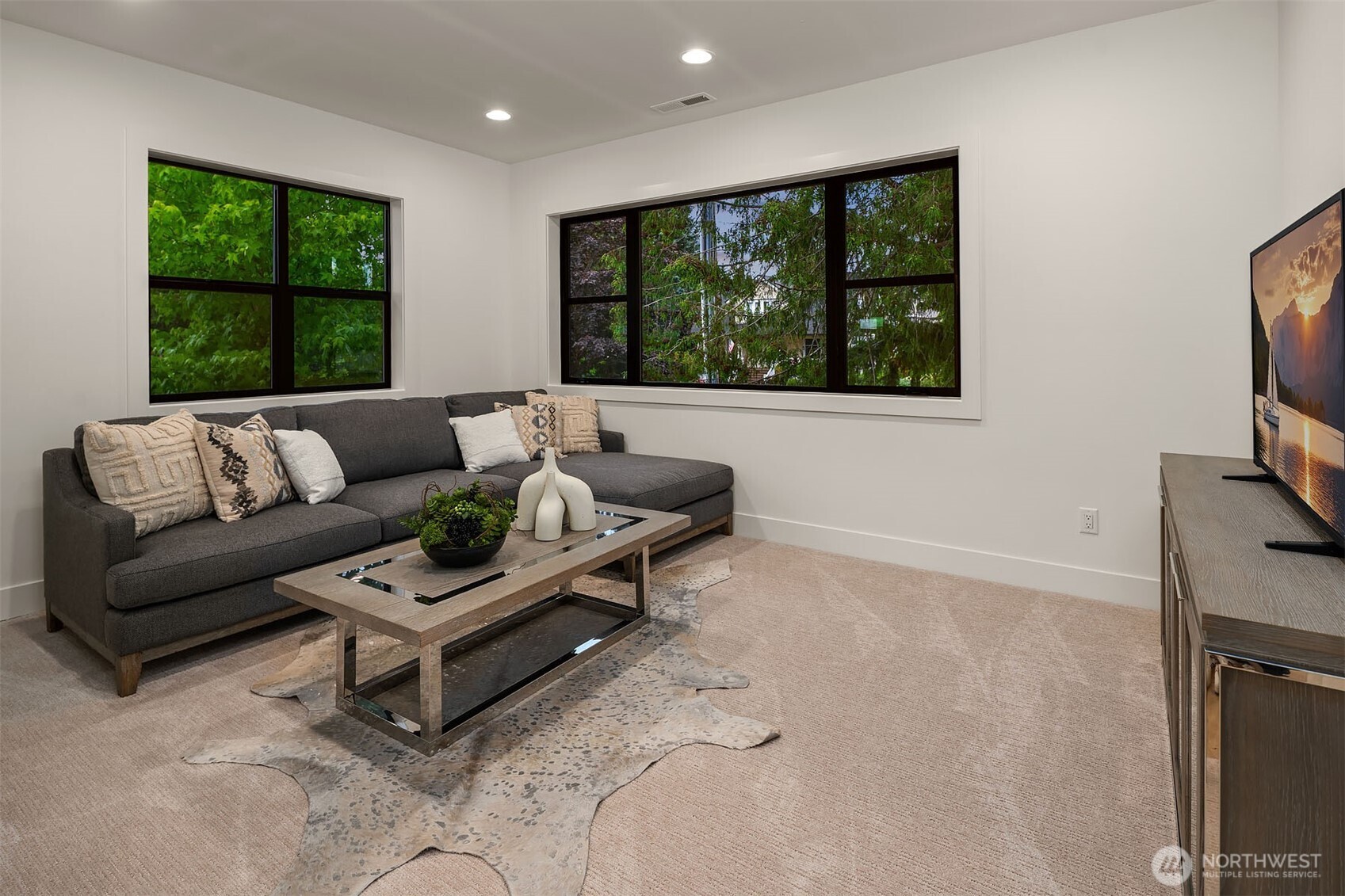 Flexible upper floor bonus space