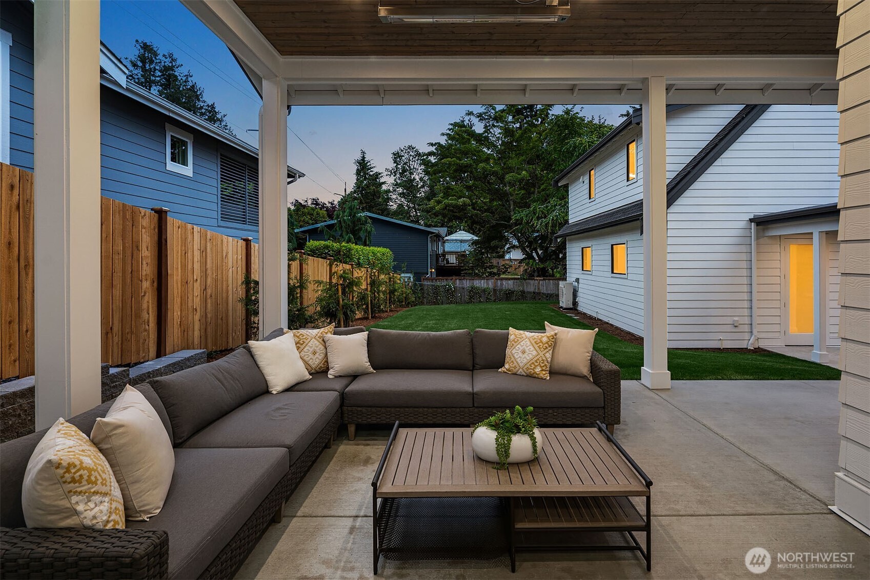 Outdoor covered living area