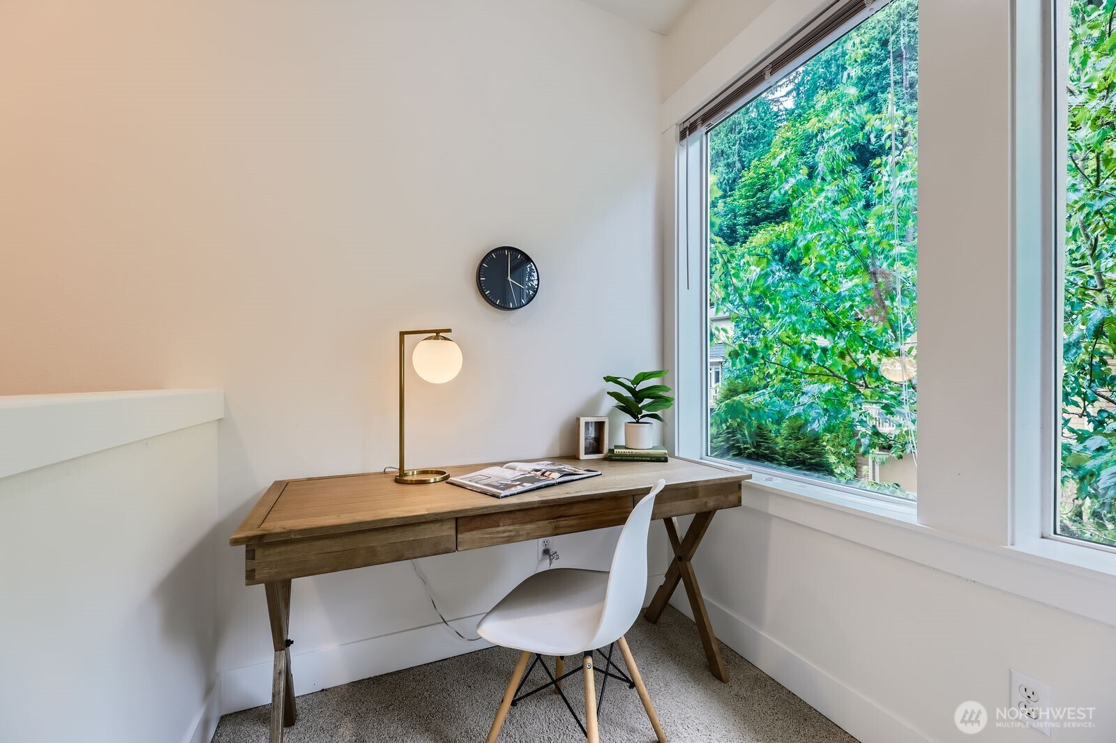 Loft area just above 2nd floor. Ideal as cozy reading nook, play area, creative space or storage.