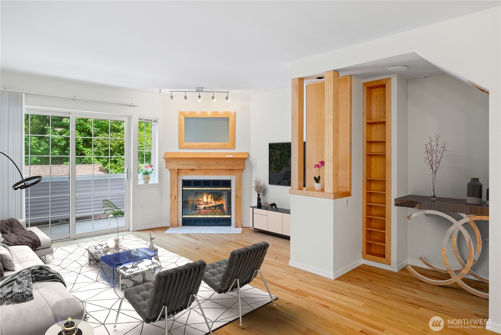 Living are with gas fireplace
