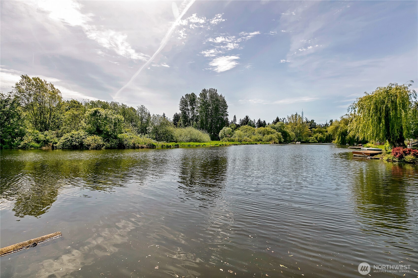 Waterfront leads to Lake Washington!