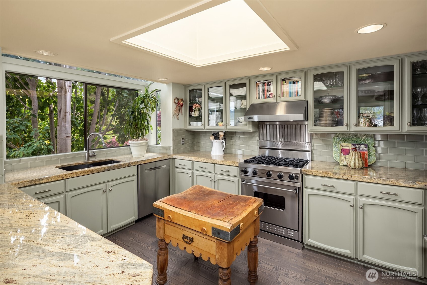 Kitchen with High-End Appliances