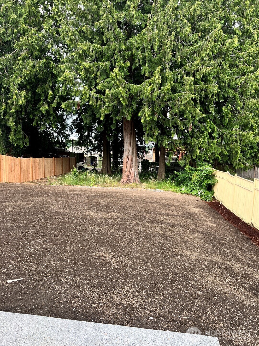 e rear yard to be hydroseeded by 6/30