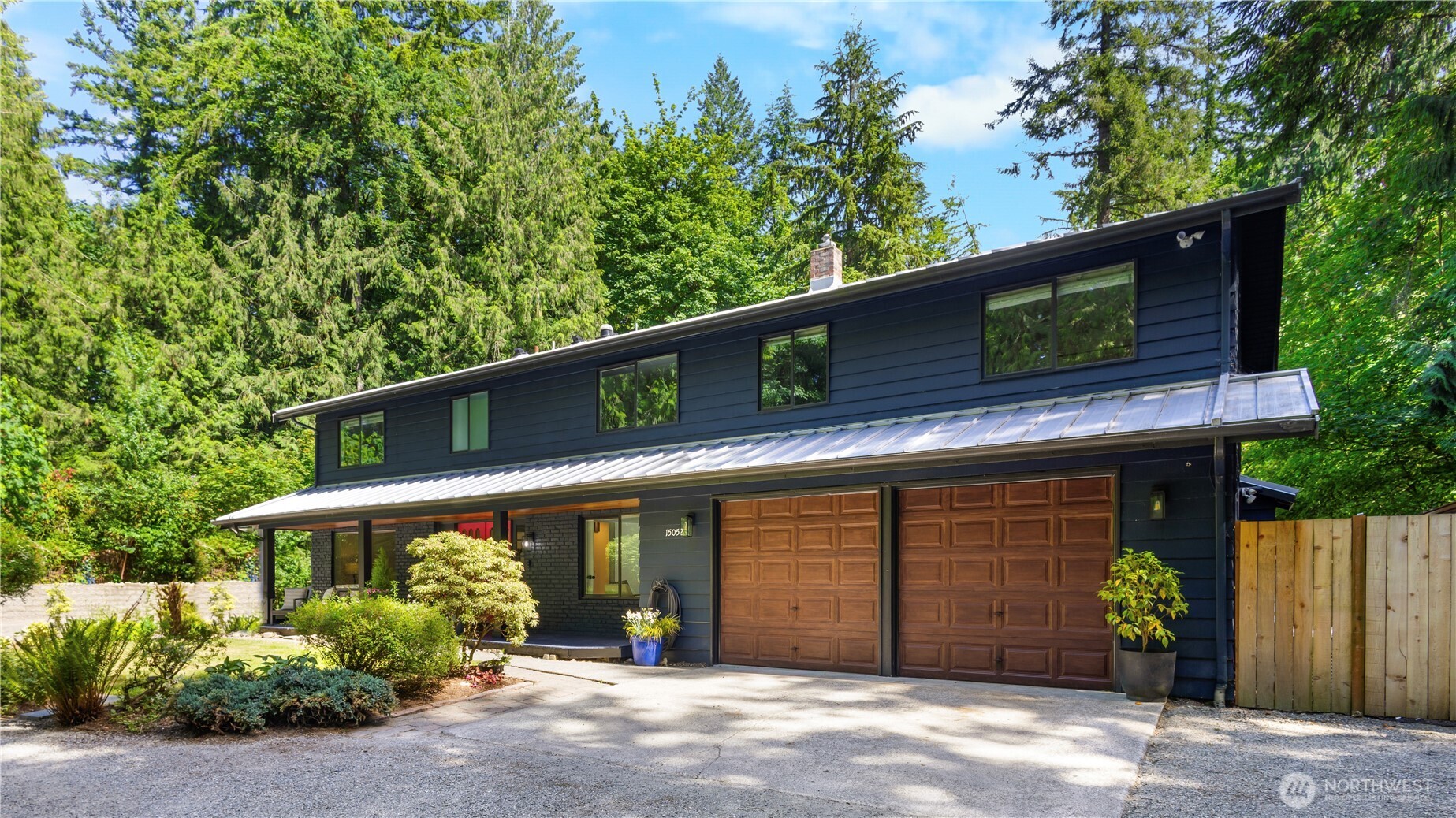Discover your dream home in sought-after Mirrormont on a rare flat lot!