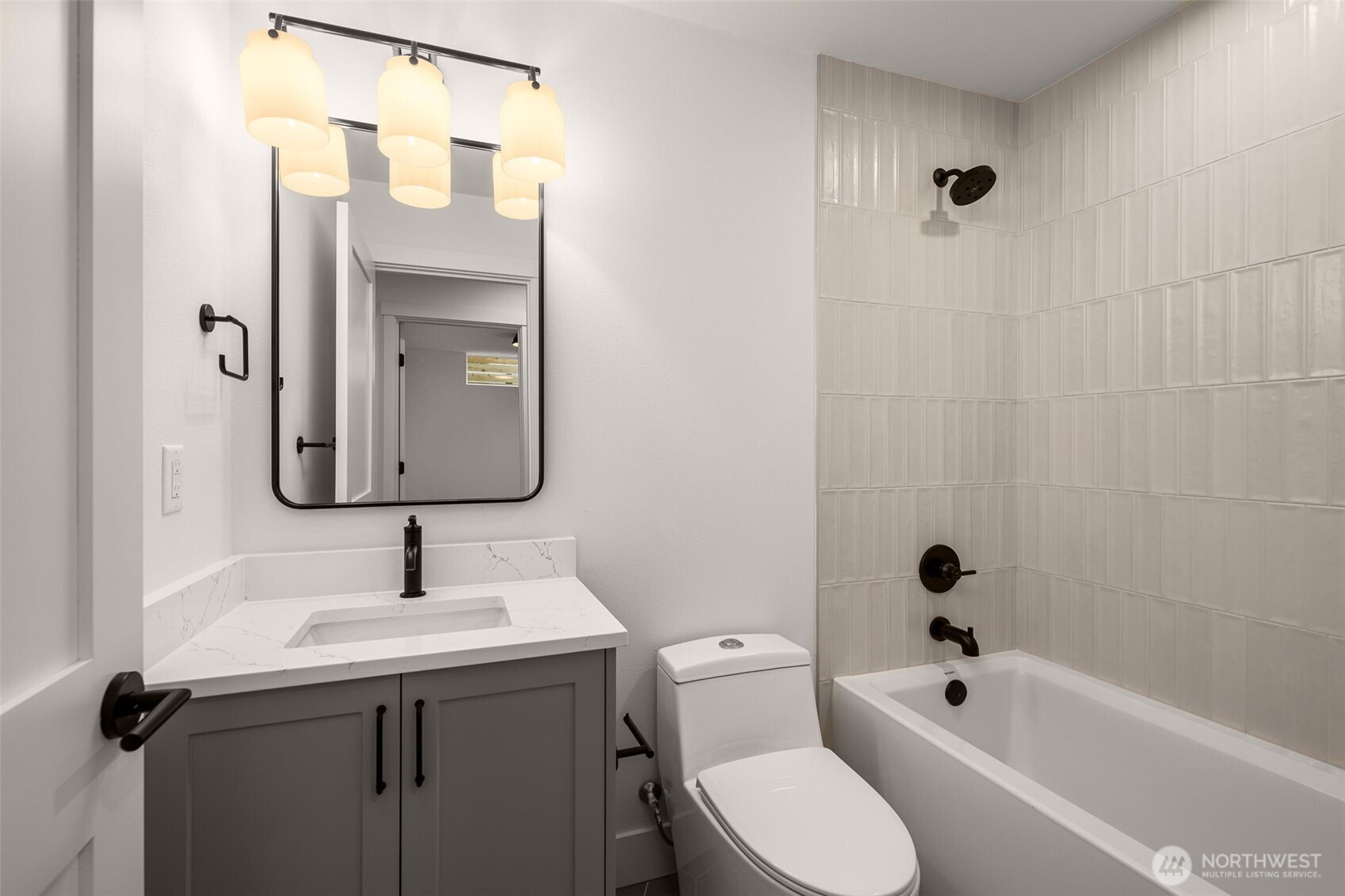 Simple and stylish, this bathroom makes your daily routine feel anything but basic. Modern lines + natural light = instant upgrade.
