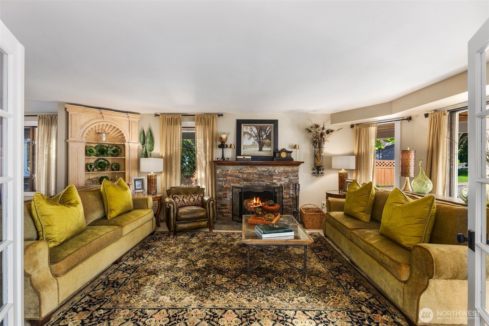 Unmatched comfort-perfect mix of sophisticated & casual spaces.