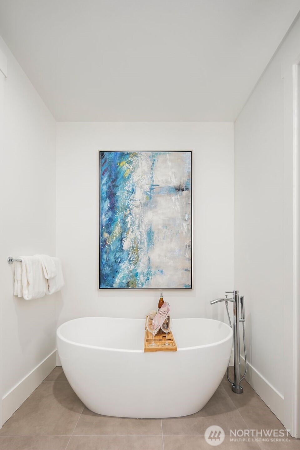 Soaking Tub.