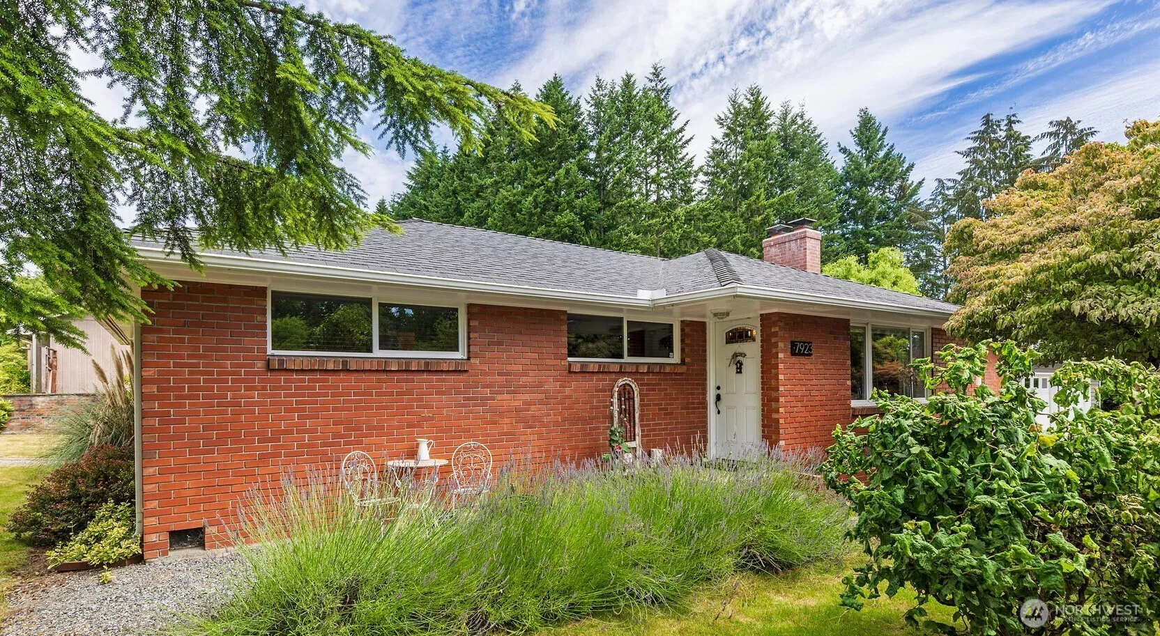Charming Edmonds corner lot home