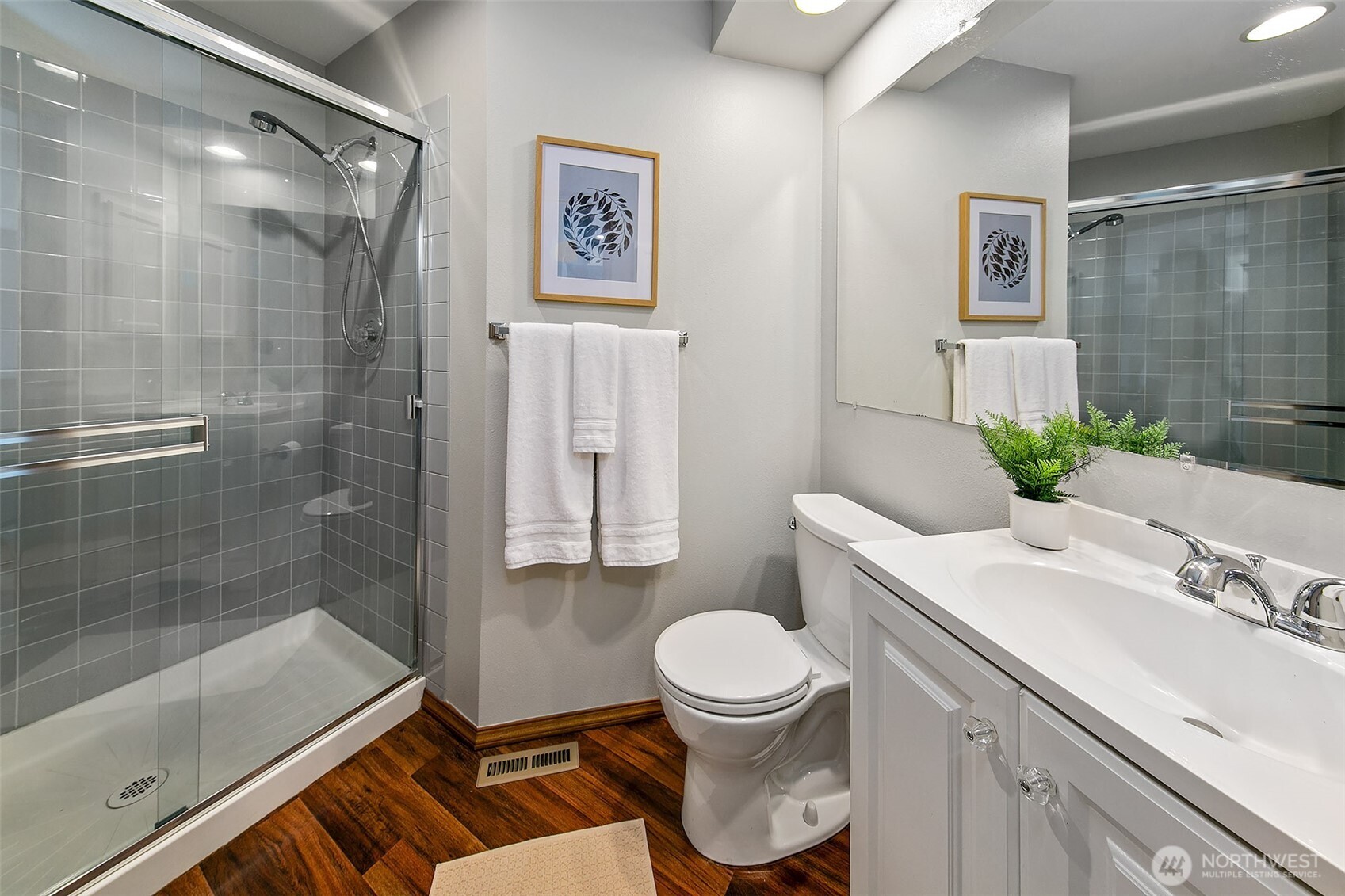 2nd bath upstairs.