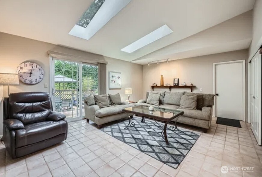 Main floor Light filled Family Room off Kitchen.