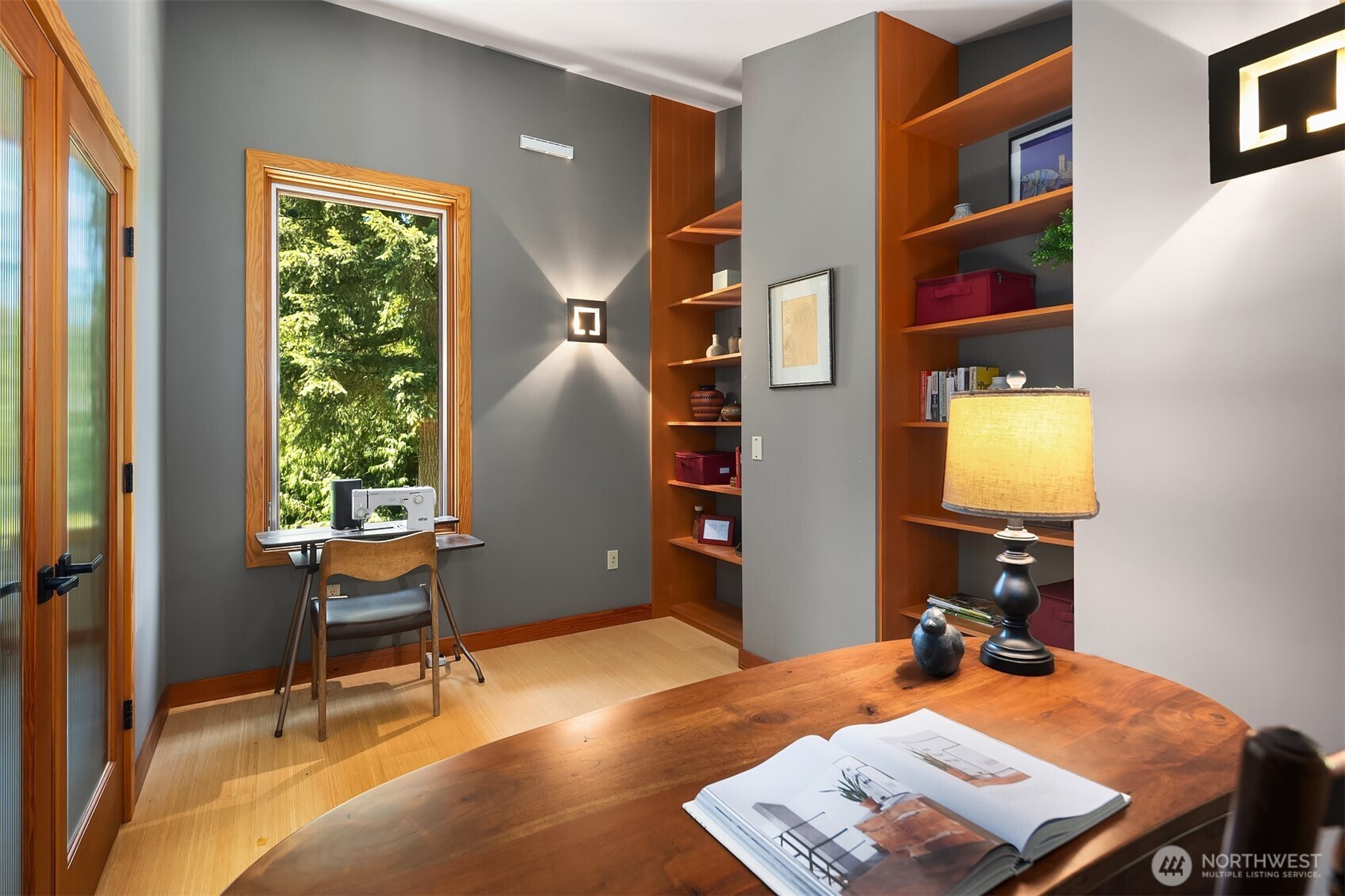 Your quiet room adjacent to the Primary Suite! Flex space!