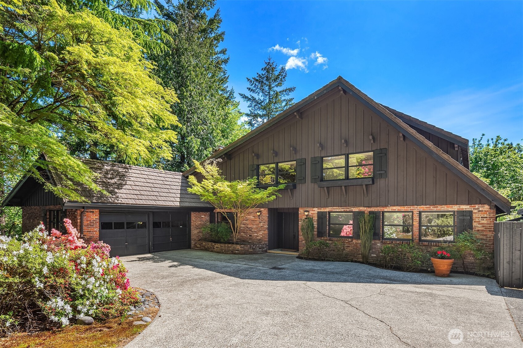 This shy 5,000 sq ft home offers 5 bed and 5 baths there is room for everyone.