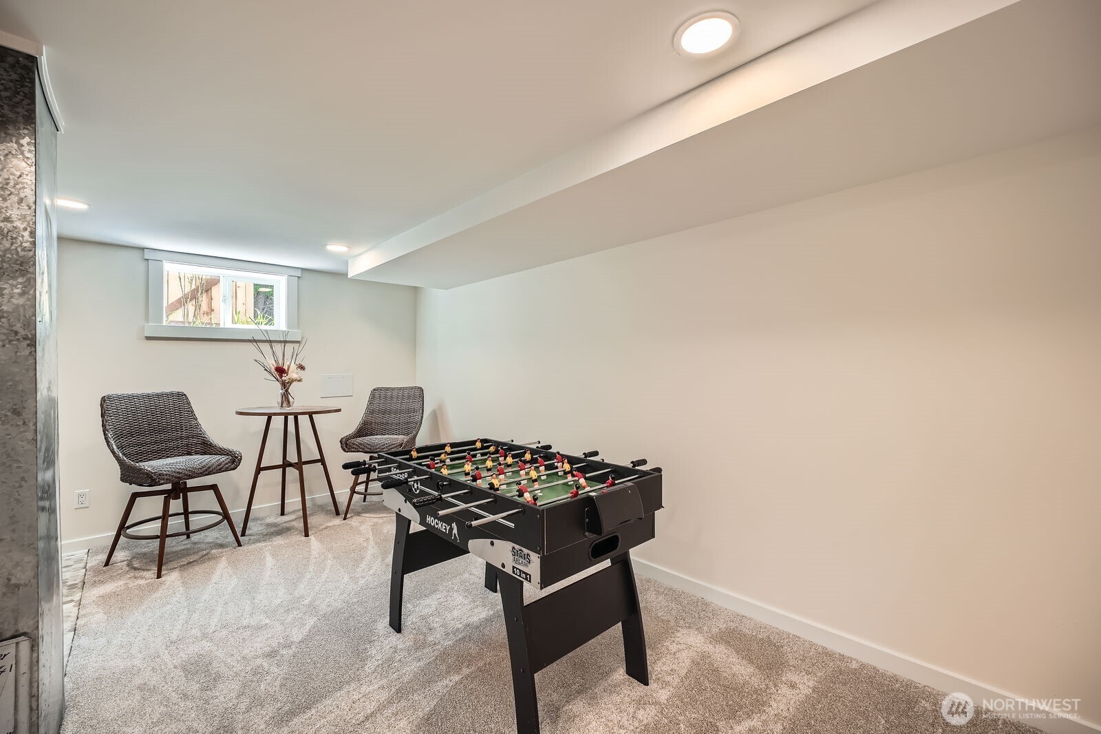 This room offers plenty of flexibility - make it your laundry room, utility room, storage, or a game room!