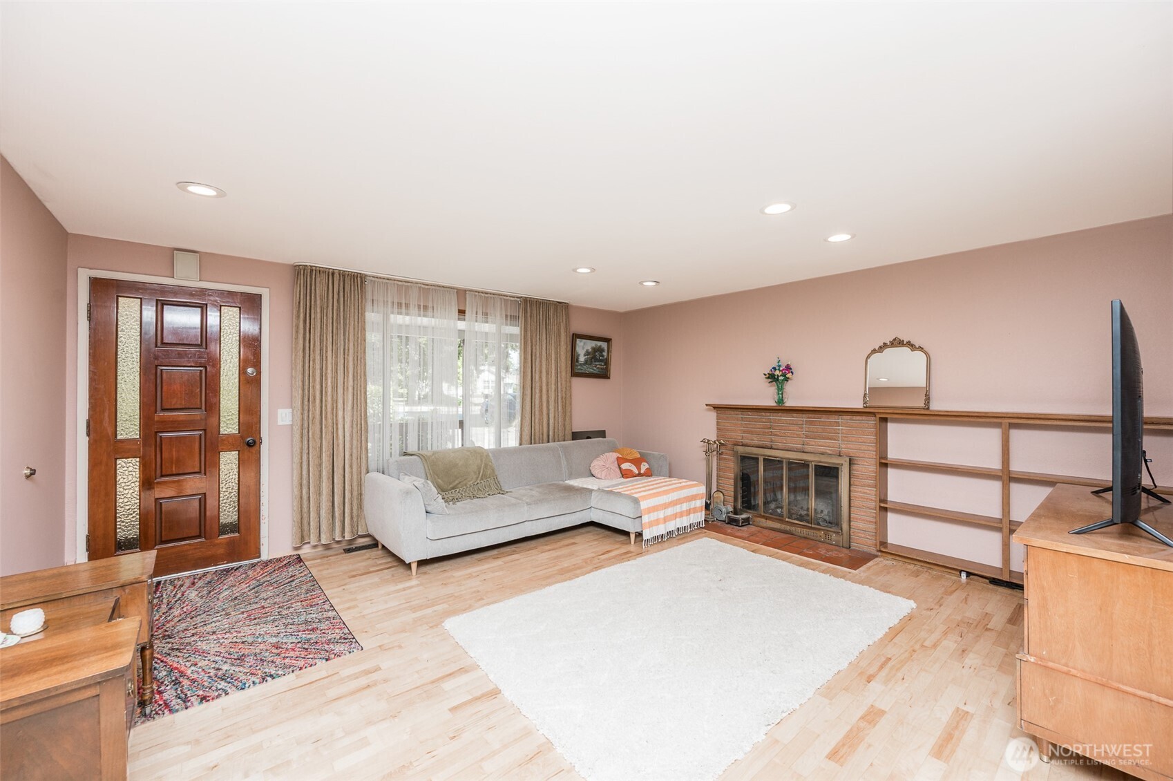 Beautiful solid wood door with natural light side panels