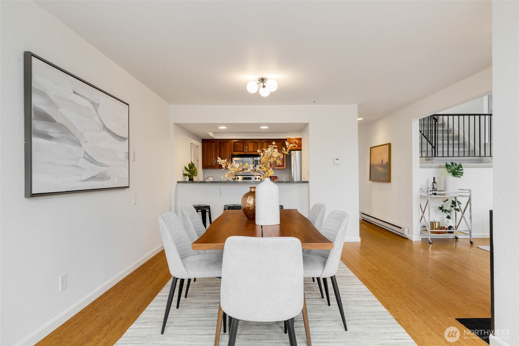Lake views, floor-to-ceiling windows, vaulted ceilings, tons of natural light & inviting spaces—ideal for relaxing or entertaining