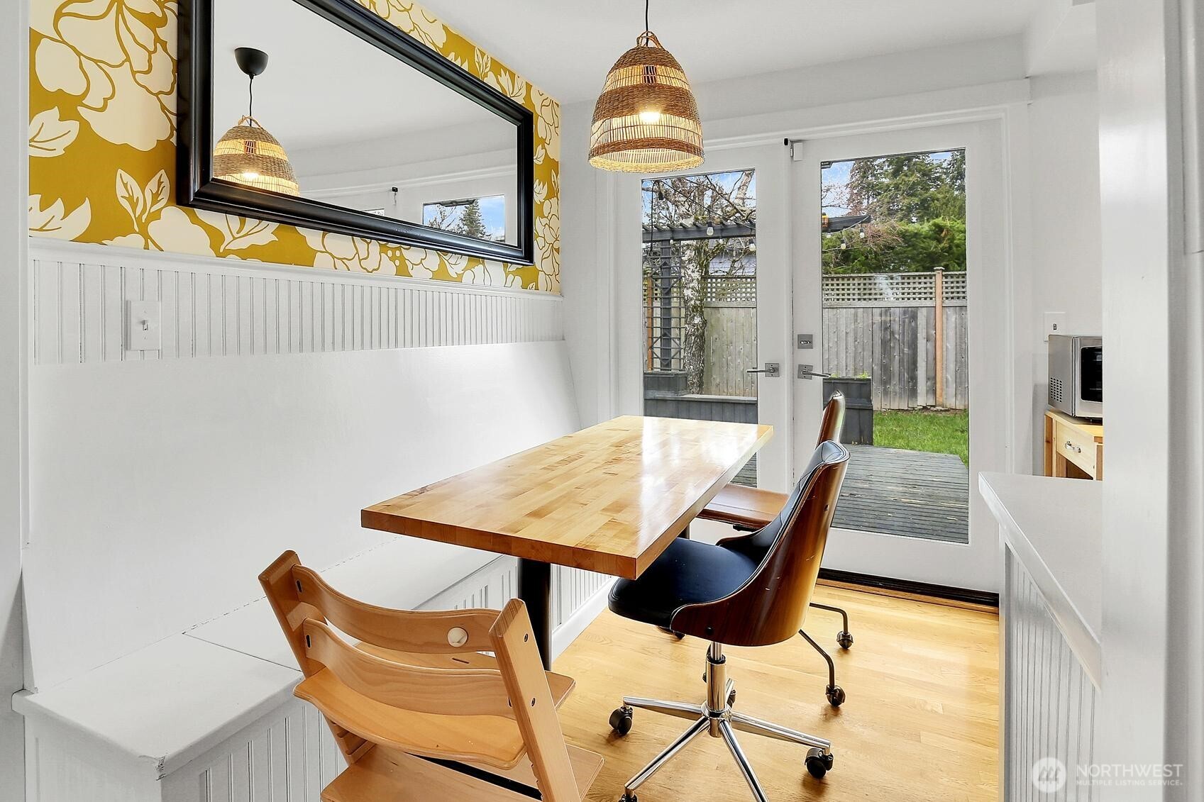 French door off the breakfast nook