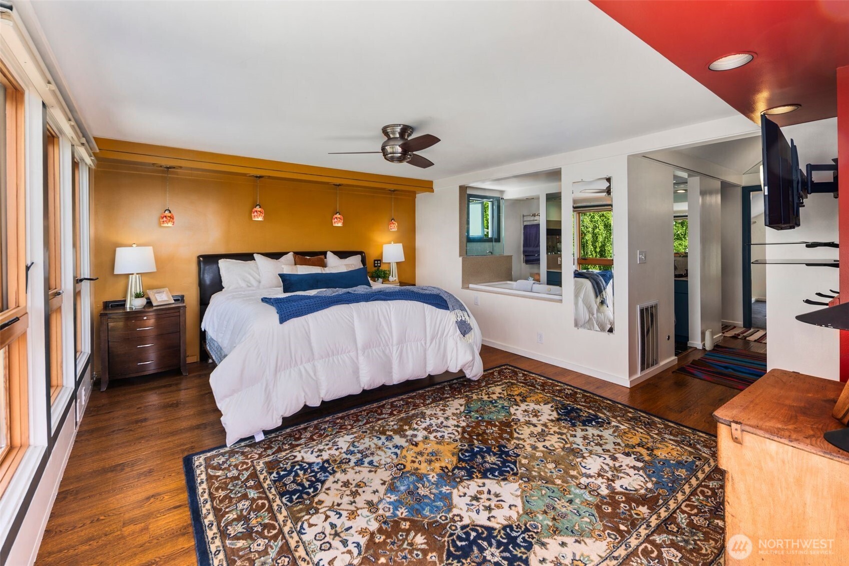 Spacious primary suite