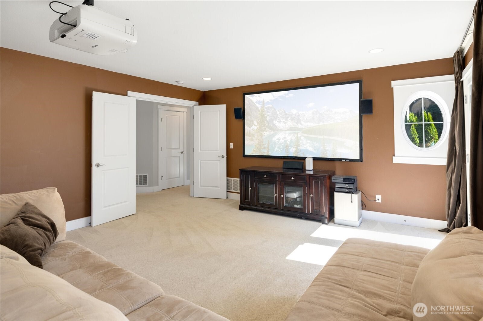 2nd floor bonus room