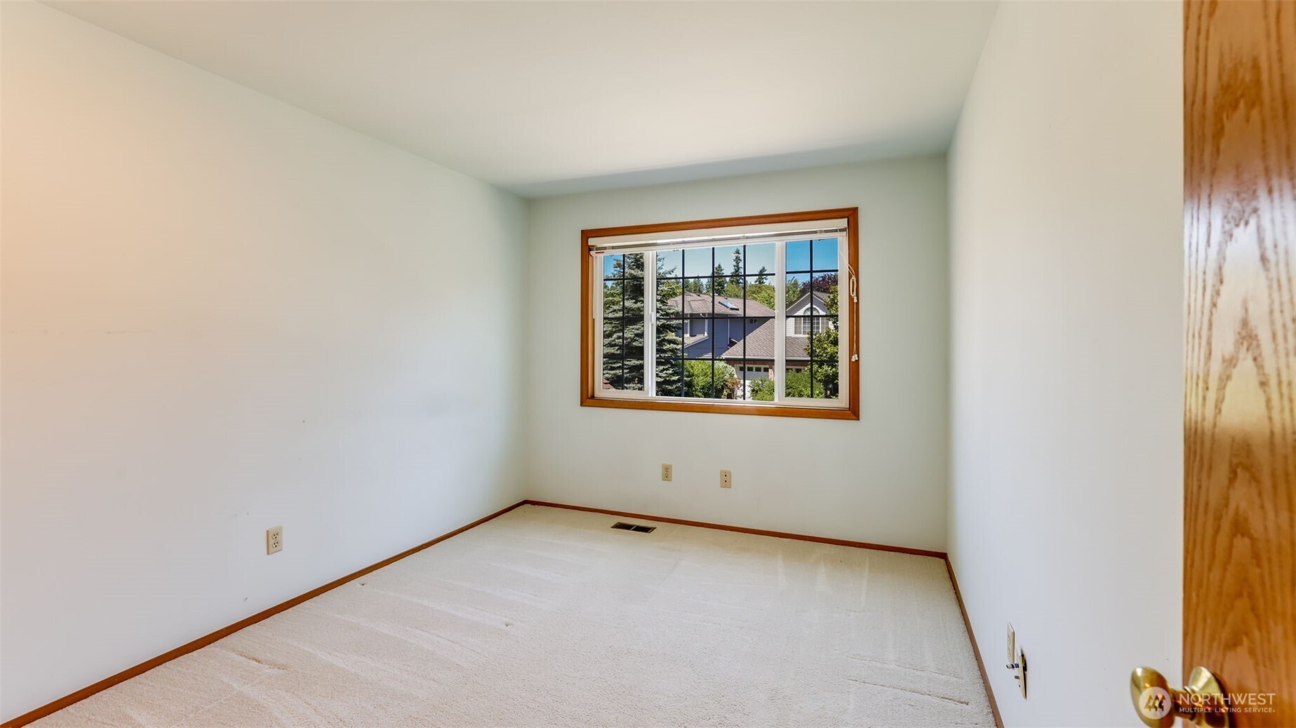 Here is the 3rd of the the total 3 bedrooms.