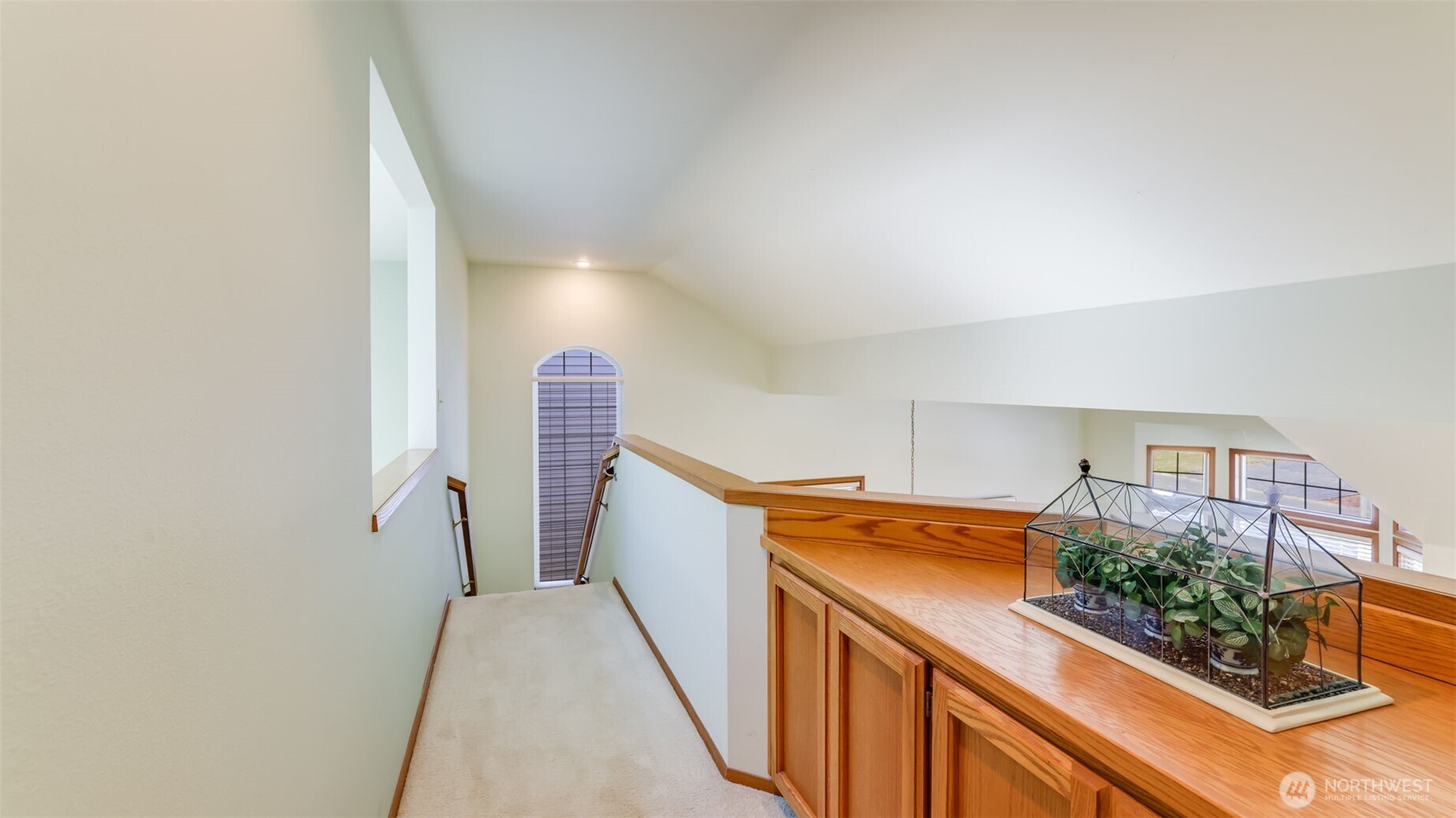 This is the upper hallway with the 3 bedrooms.