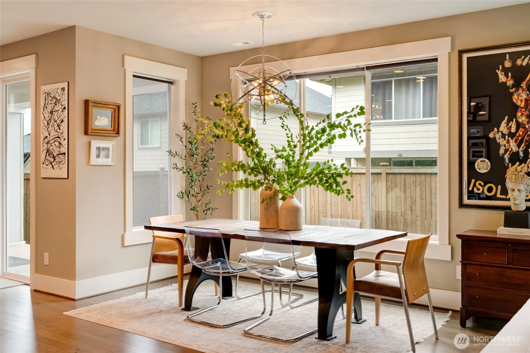Another View of the Dining Area. Perfect for Entertaining