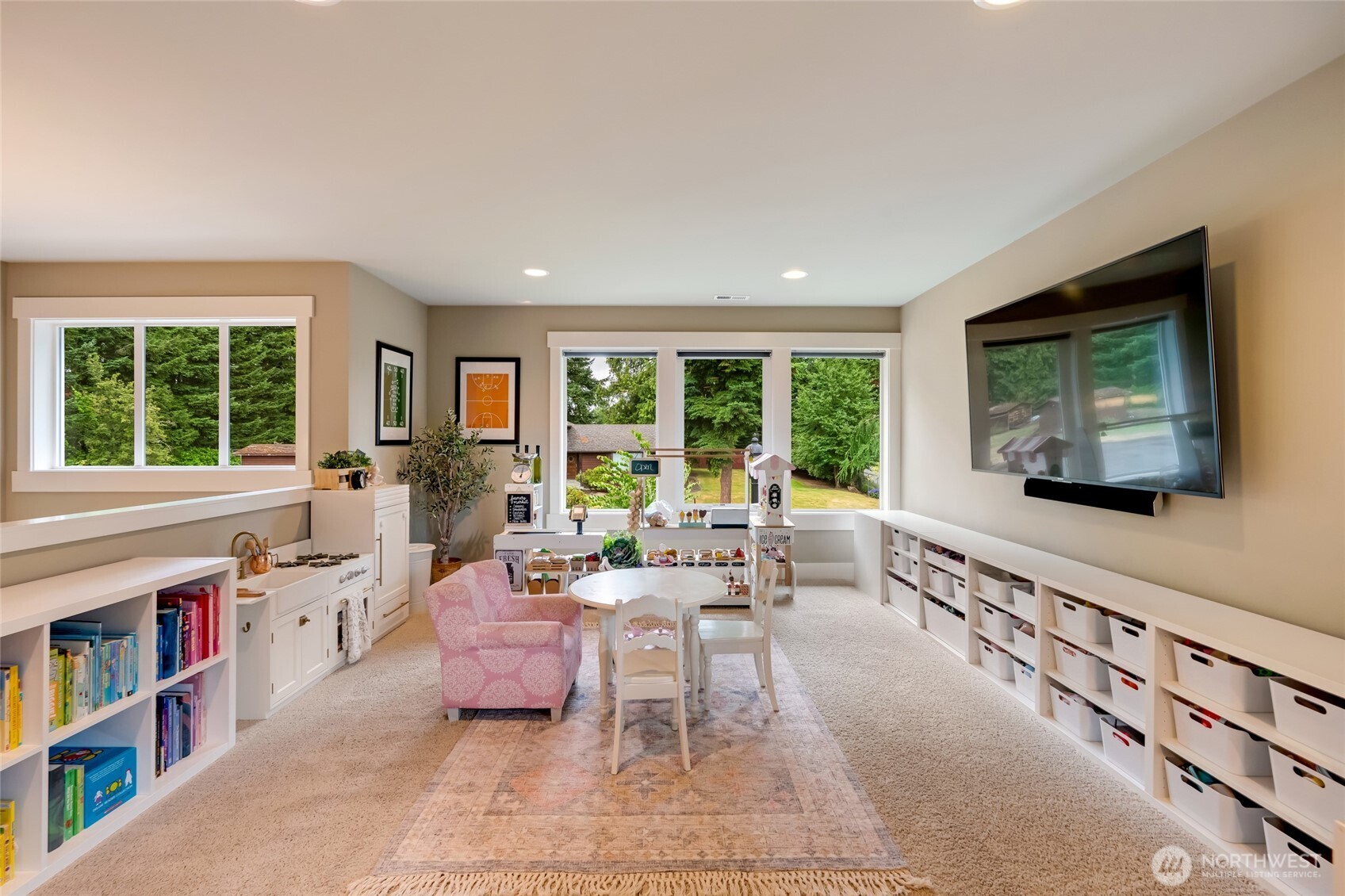 2nd Floor Large Bonus Room. Perfect for a Playroom