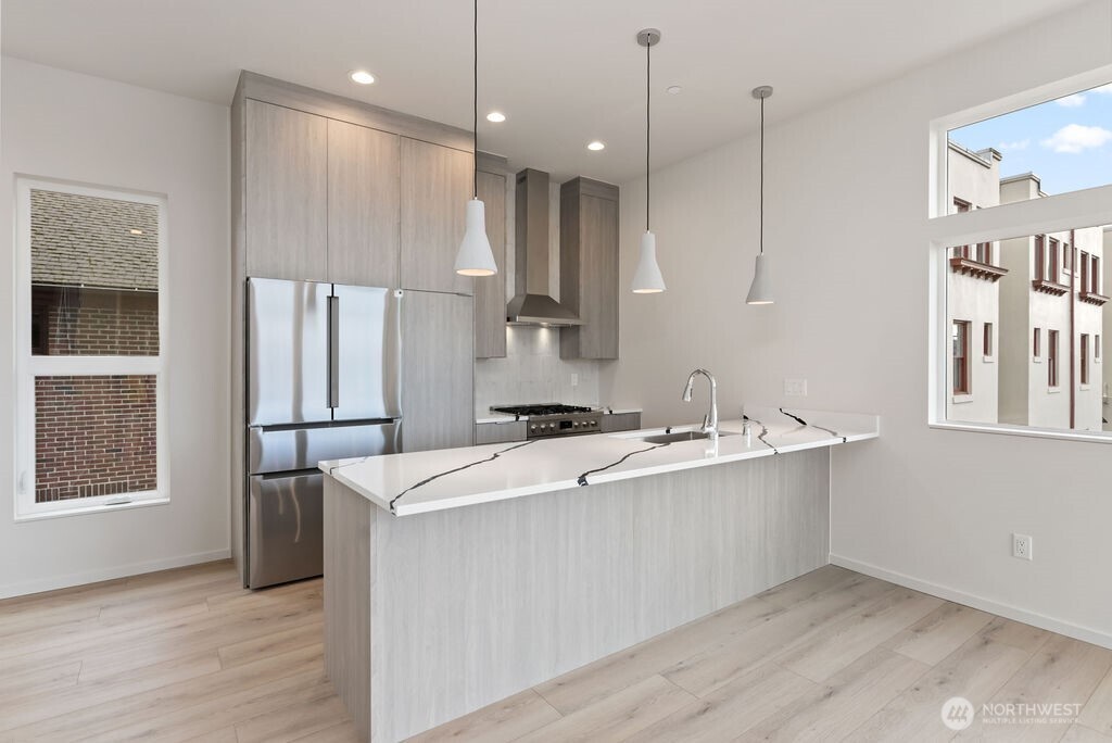 3rd floor kitchen-pic is of similar unit