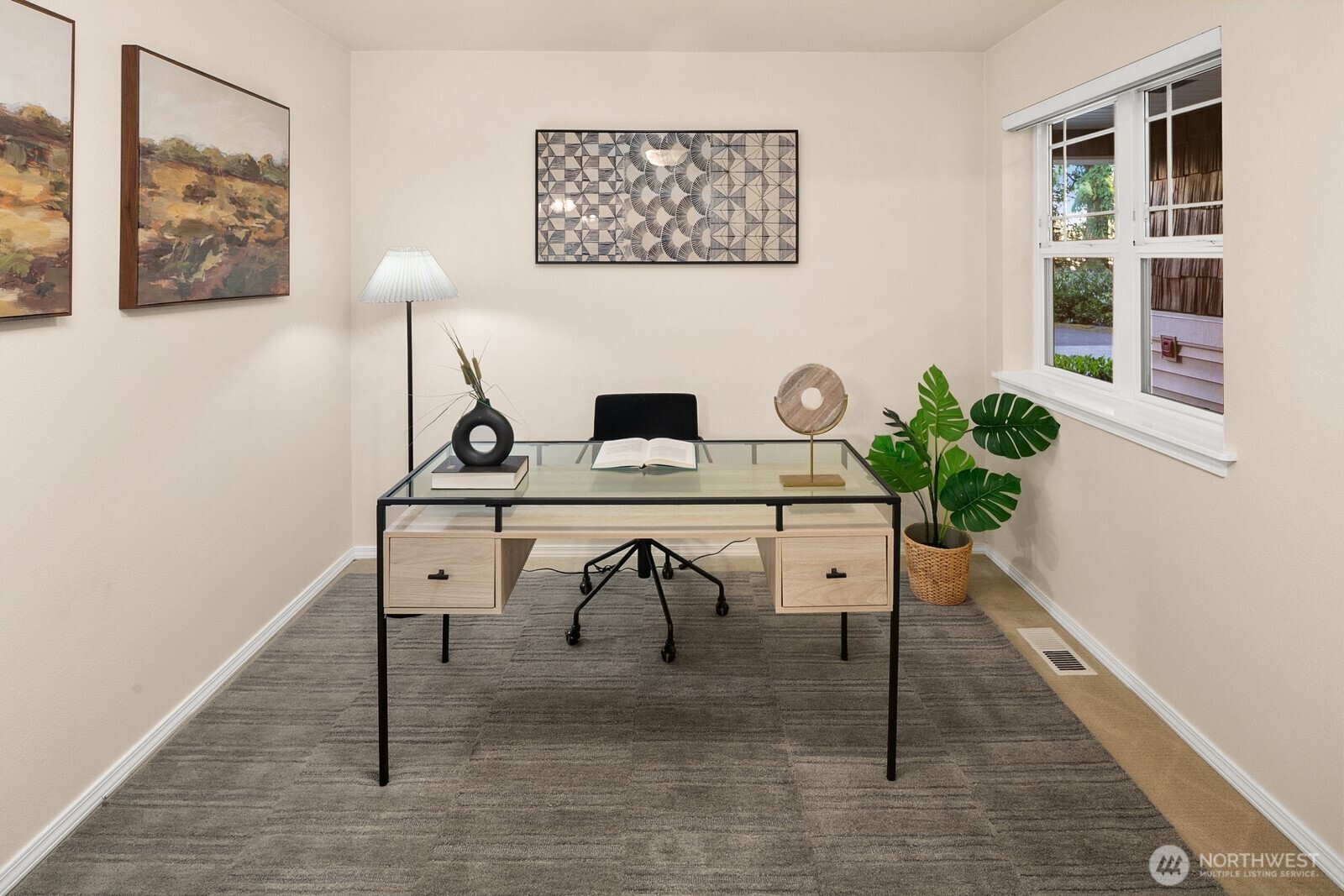 Office/3rd bdrm
