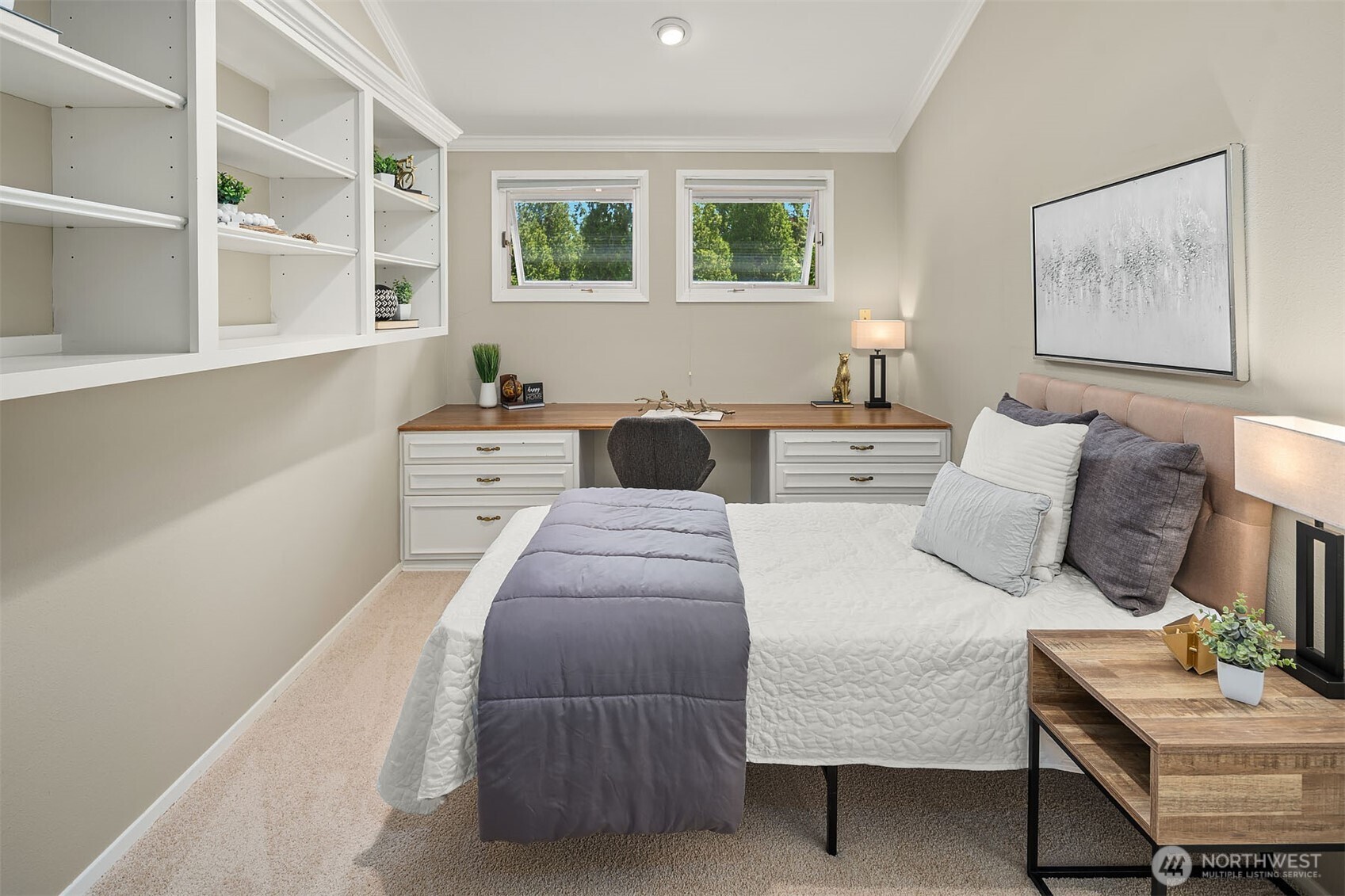 4th Bedroom/Office on upper level, built in desk