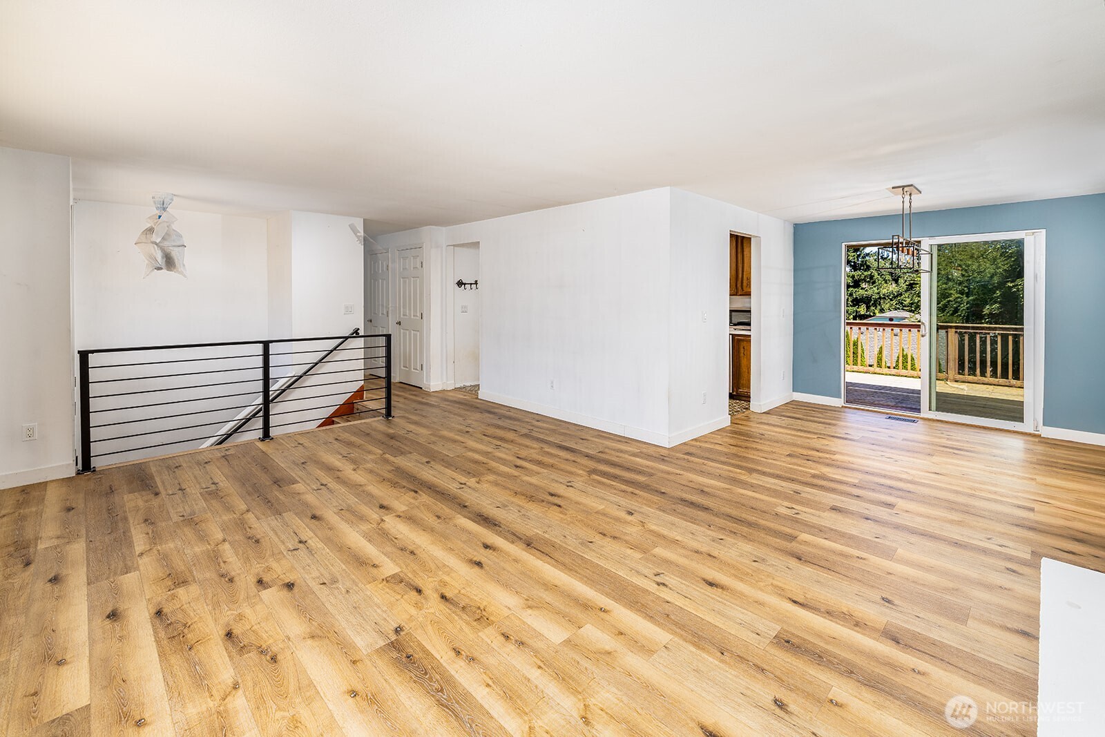 New vinyl plank floors