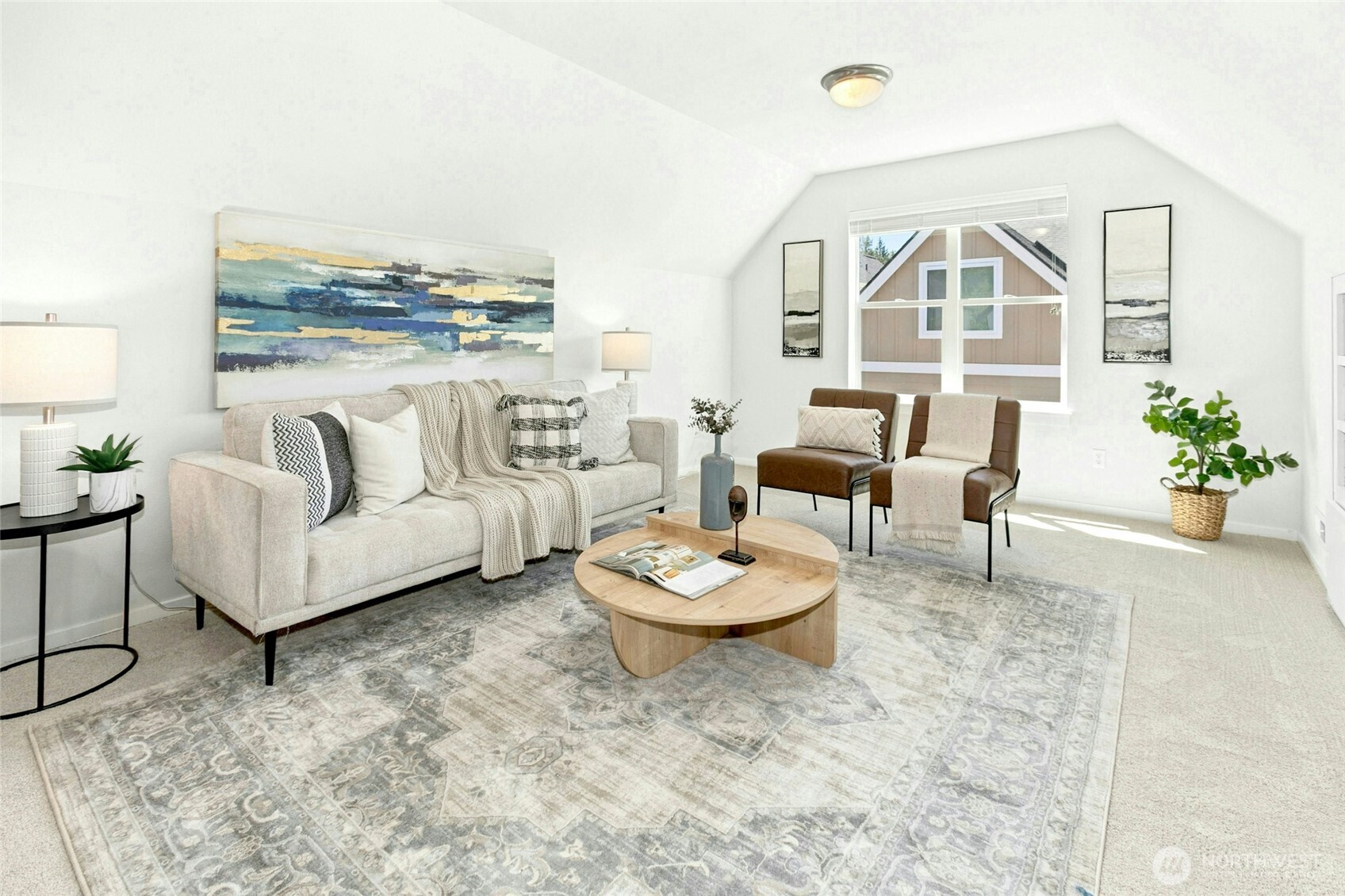 BONUS ROOM! This is upstairs and features a built in bookcase ...