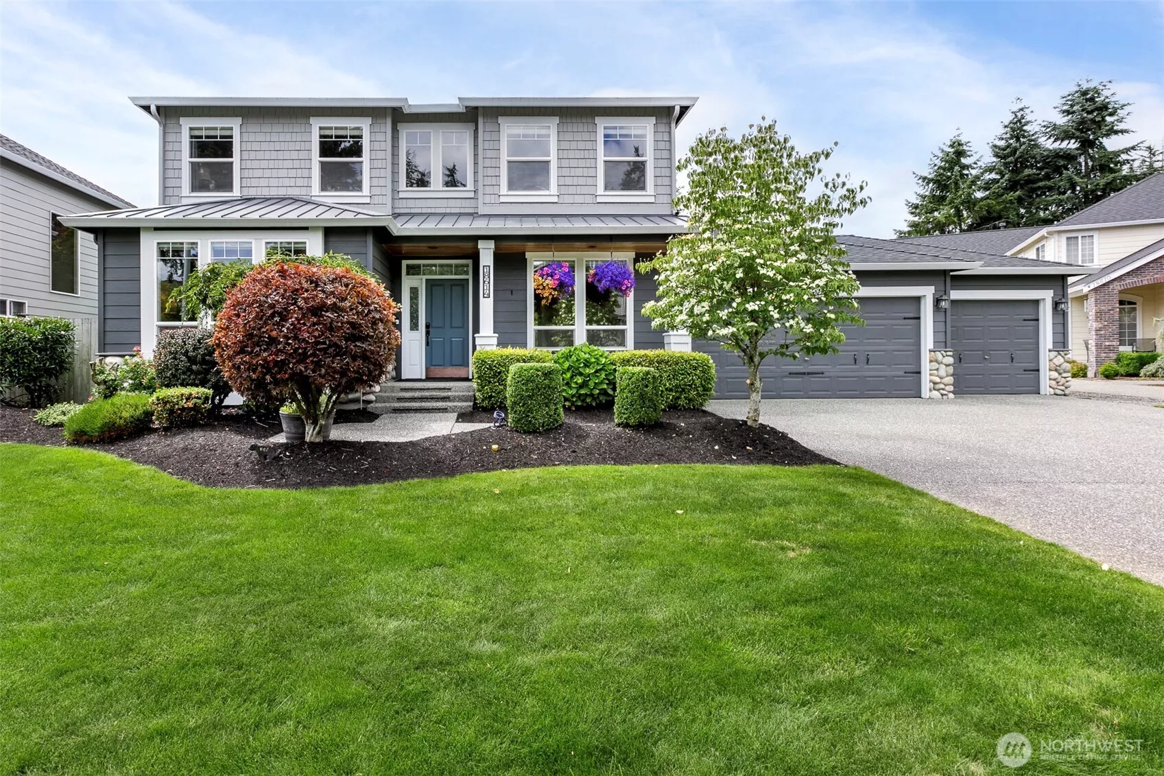 East facing home on quiet cul de sac w/ level driveway & home site. Large driveway apron for guest parking